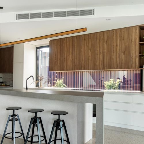 Tenn Up Pendant | Walnut