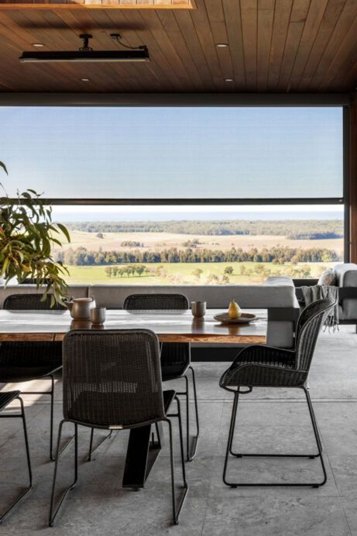 Luxaflex Evo MagnaTrack Awning