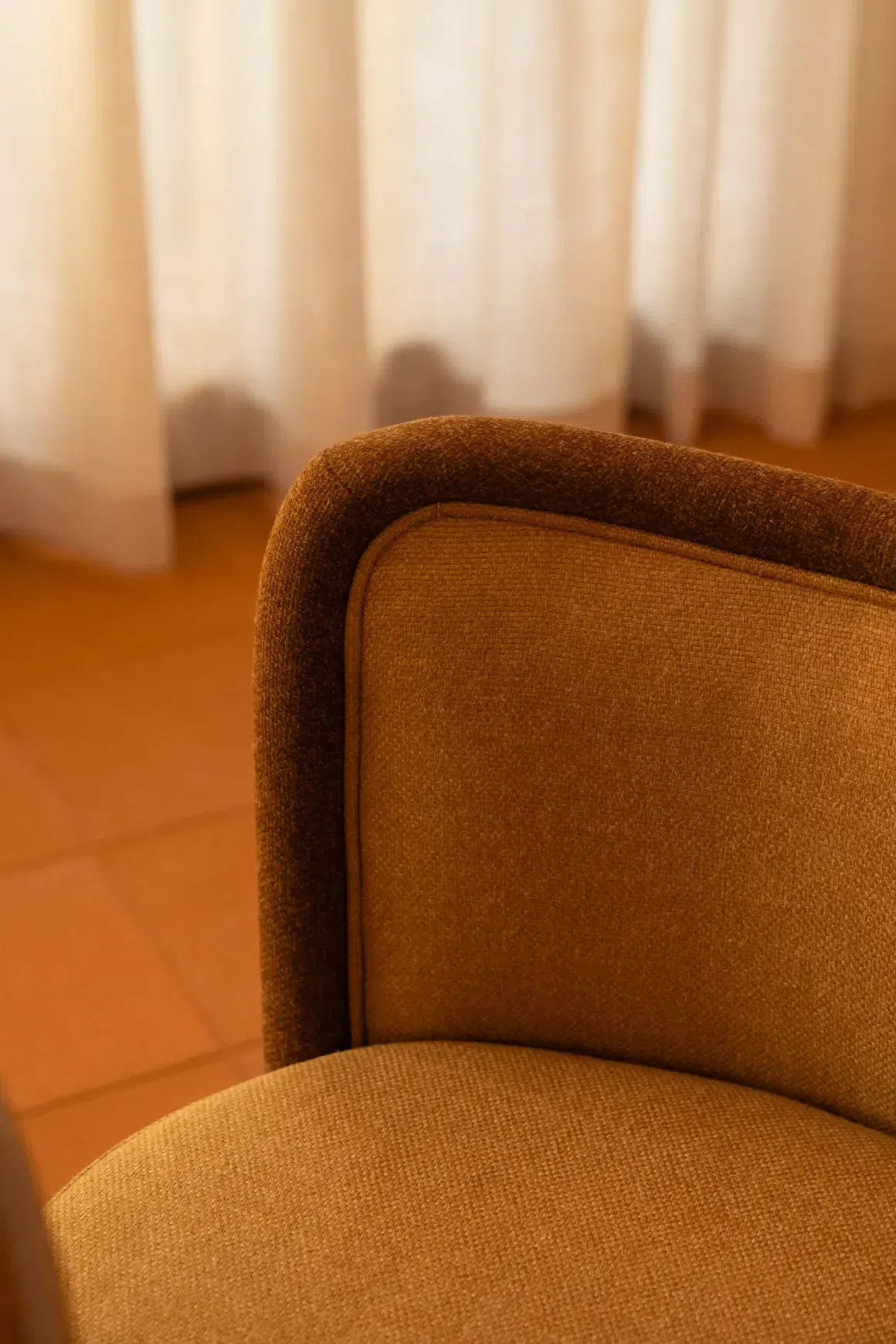 Follow Swivel Armchair - Fossil Fawn
