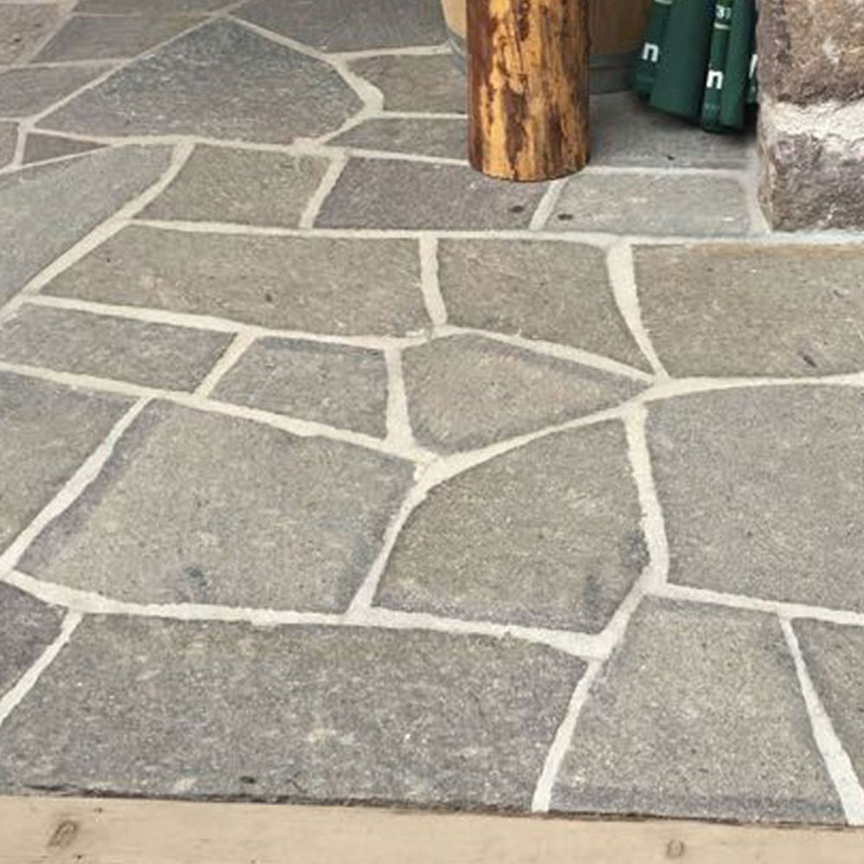 Porphyry Crazy Paving