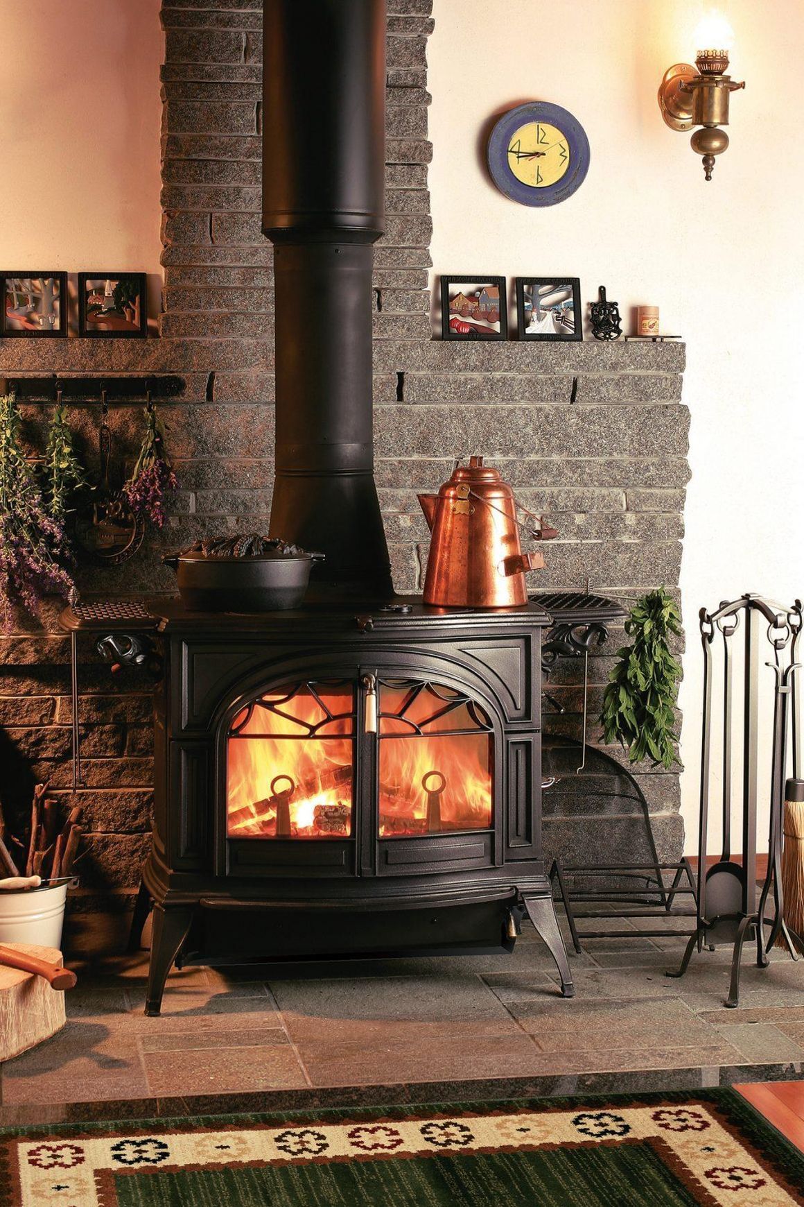 Vermont Castings Defiant Wood Stove - Black