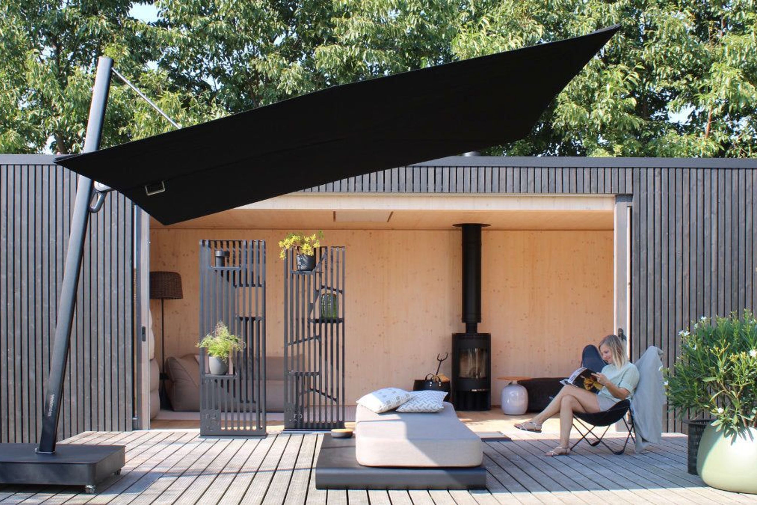 Umbrosa Versa Ux Cantilever Umbrella