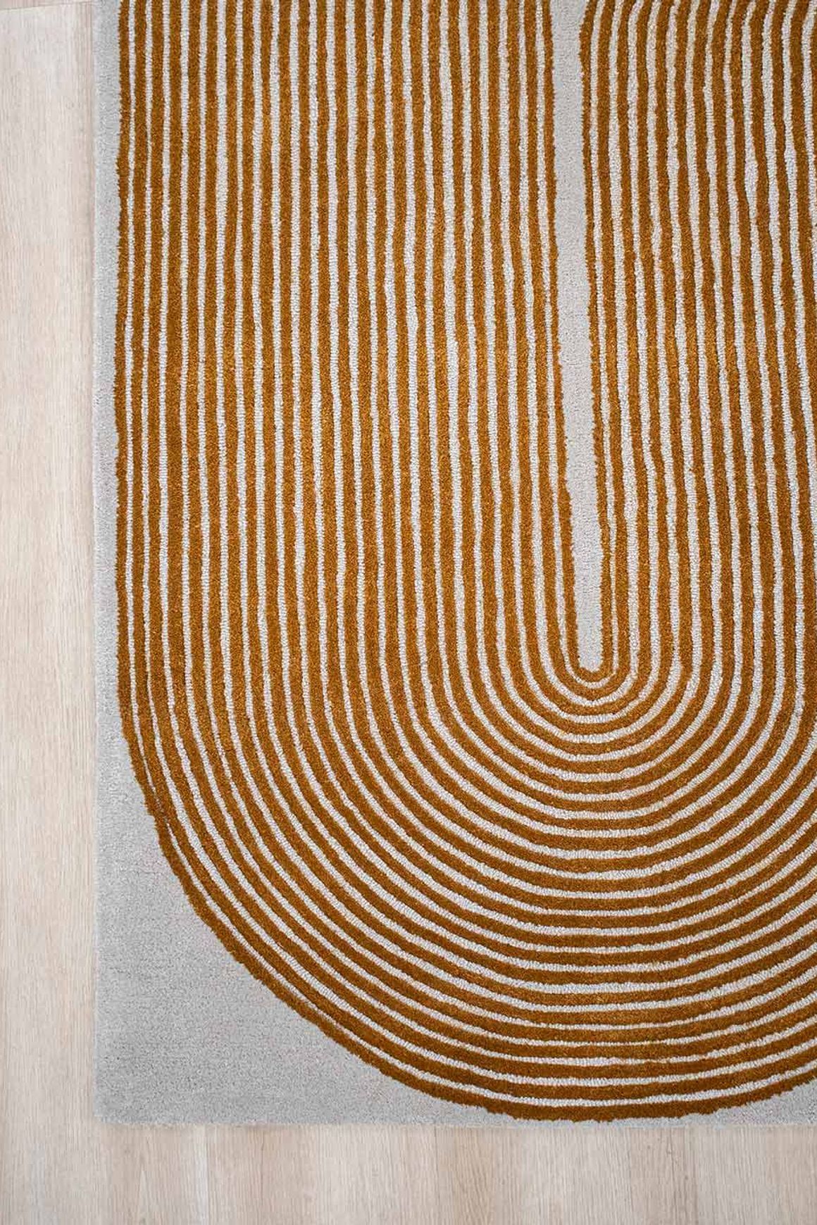 Viper Rug | Golden