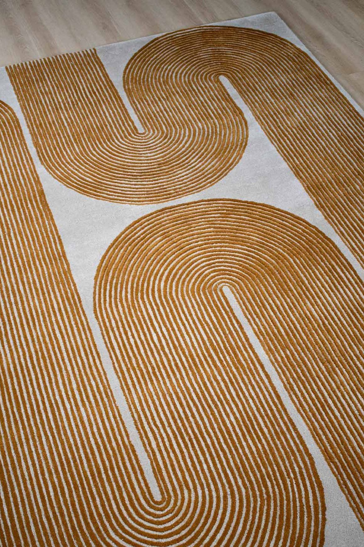 Viper Rug | Golden