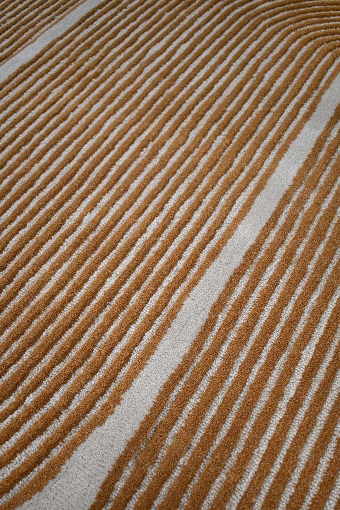 Viper Rug | Golden