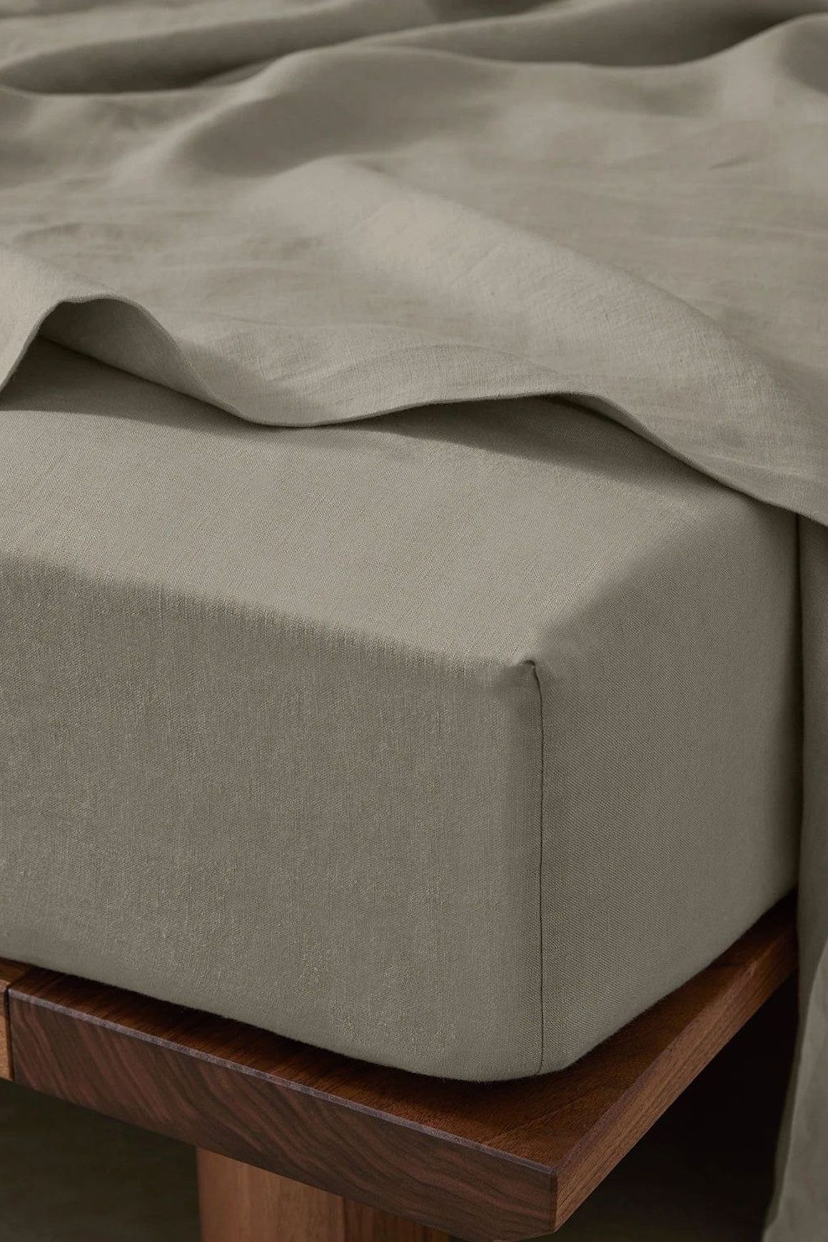 Ravello Linen Fitted Sheet - Pebble | Weave Home