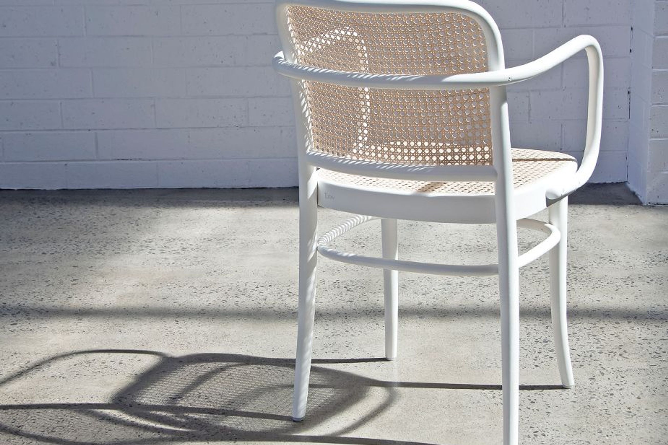 811 Hoffmann Armchair - White - by TON