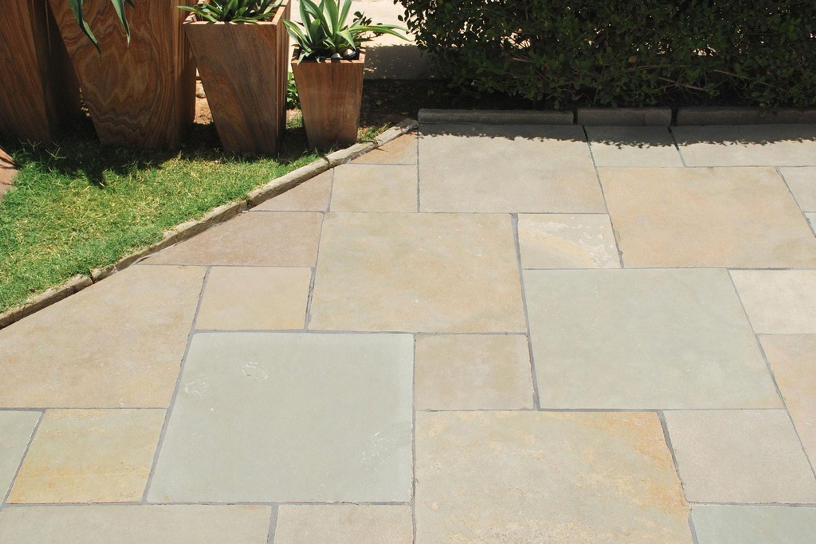 Lime Tuscany | Landscape Surfaces