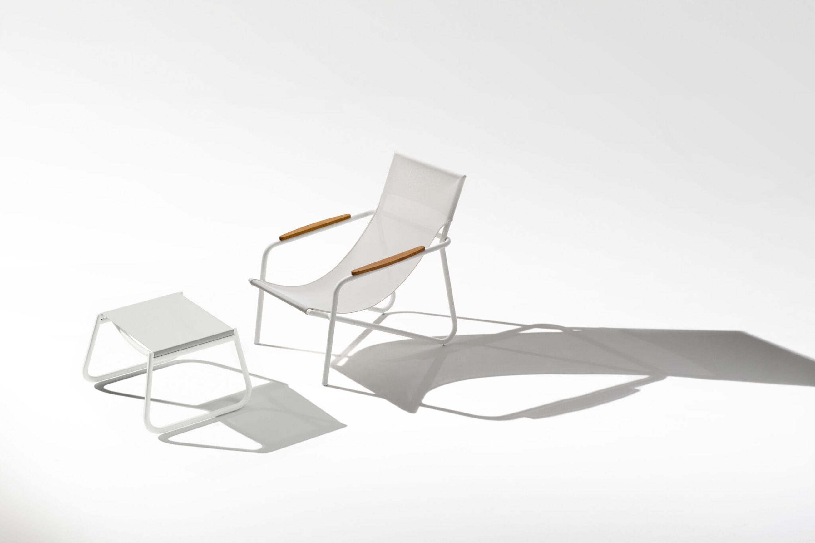 Loto Outdoor Lounge Chair by Atmosphera