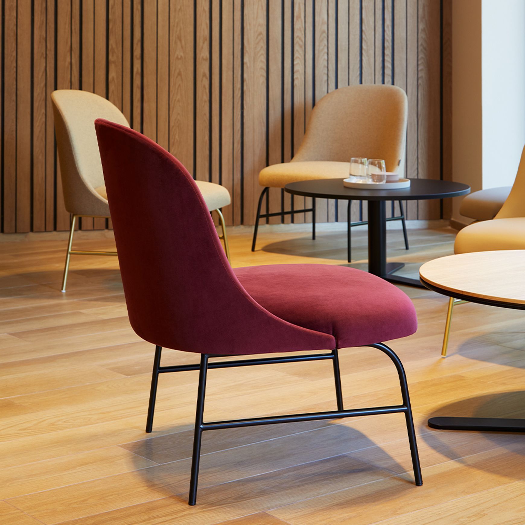 Aleta Lounge Chair - Metal Base