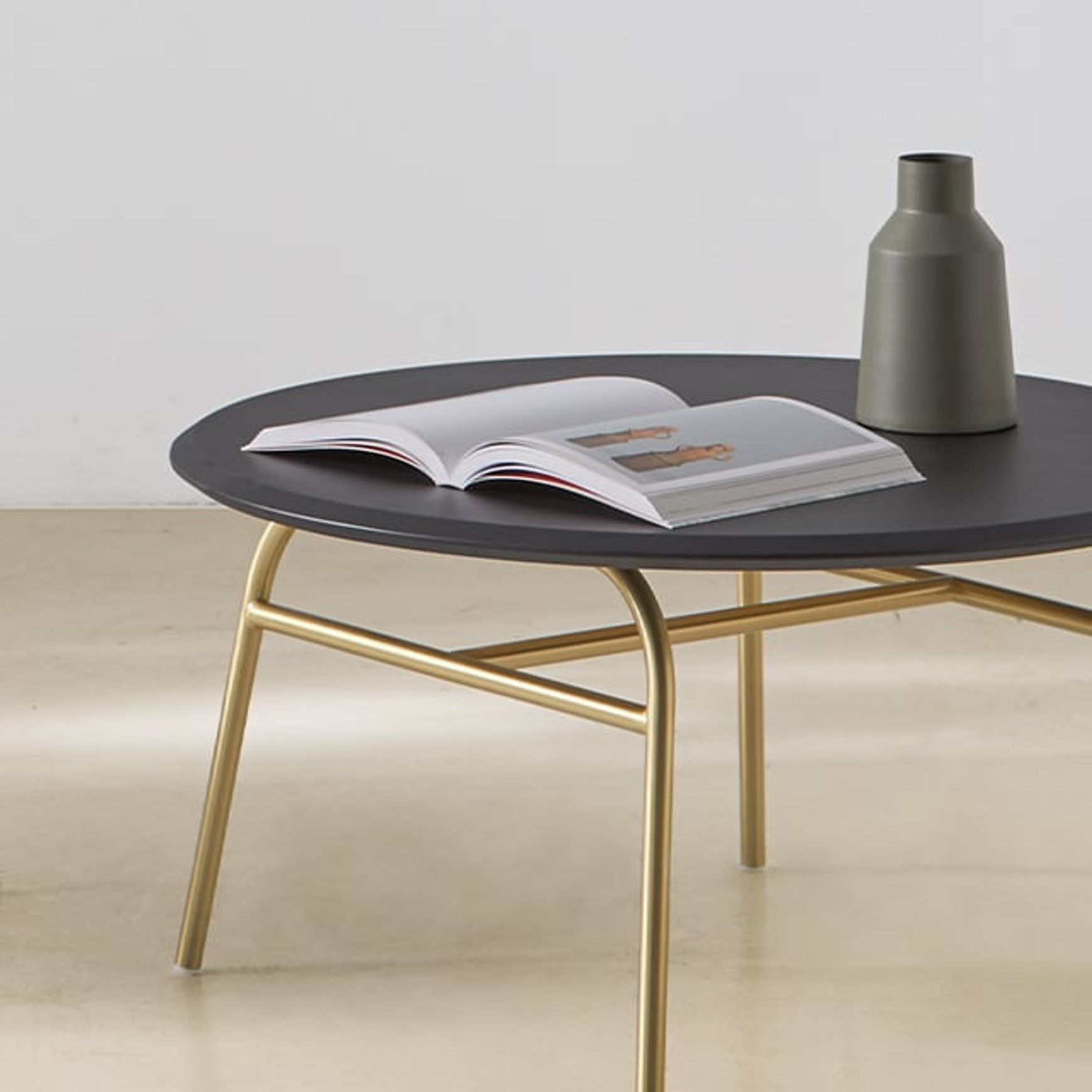 Aleta Low Table