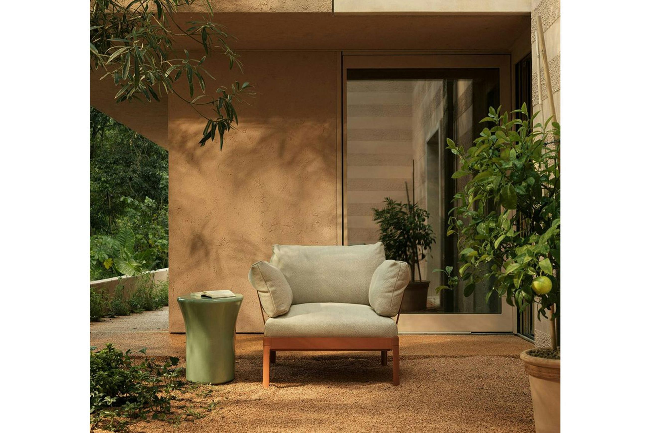 Alualu Outdoor Lounge Chair