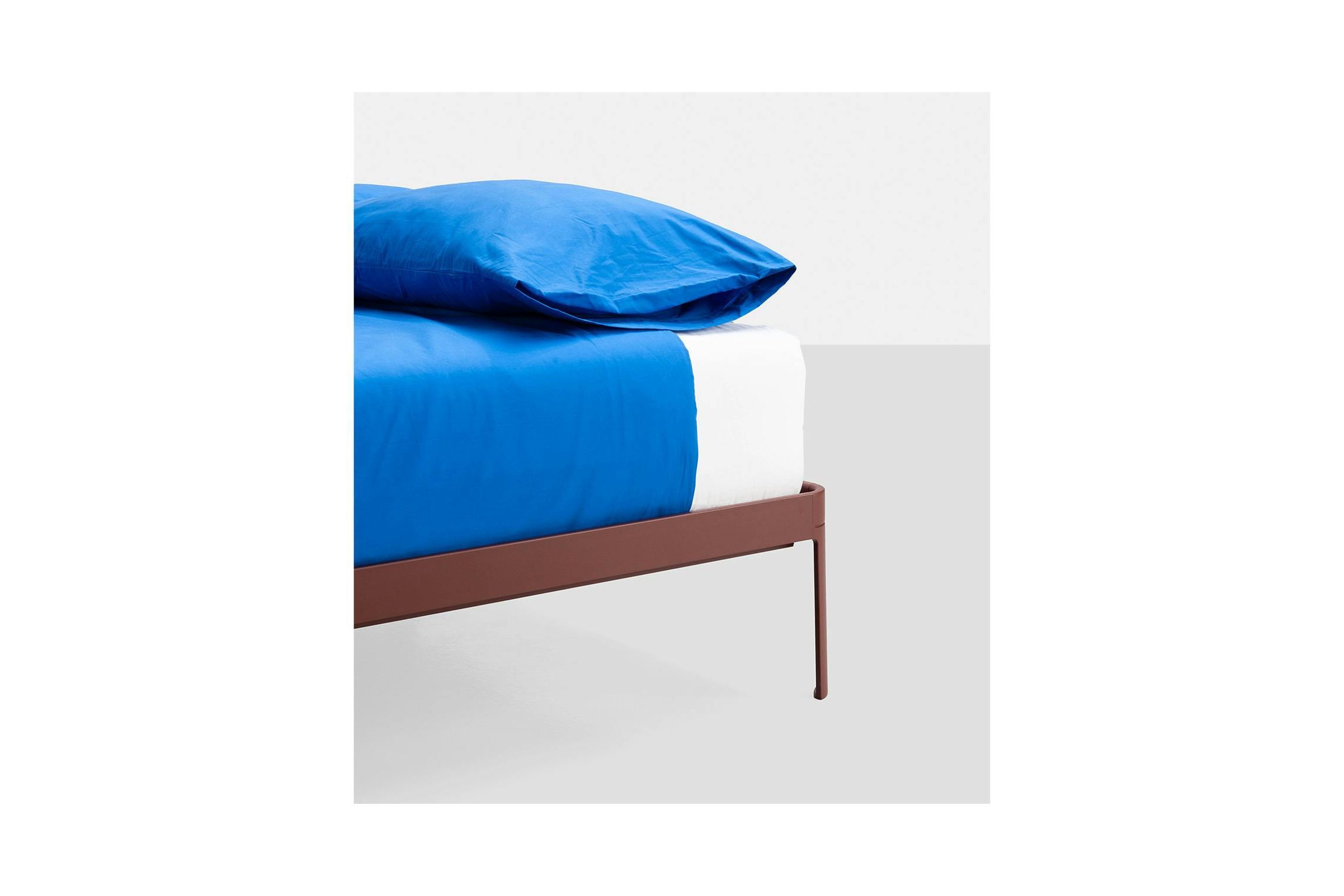 Alualu Bed
