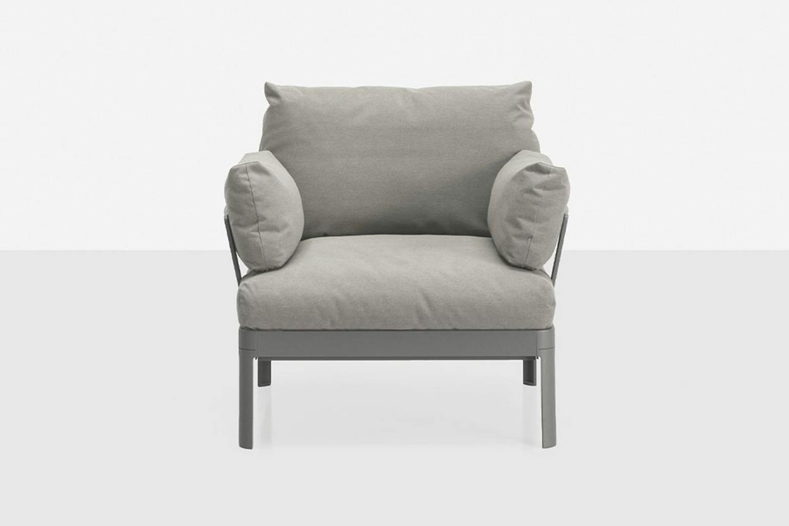 Alualu Outdoor Lounge Chair