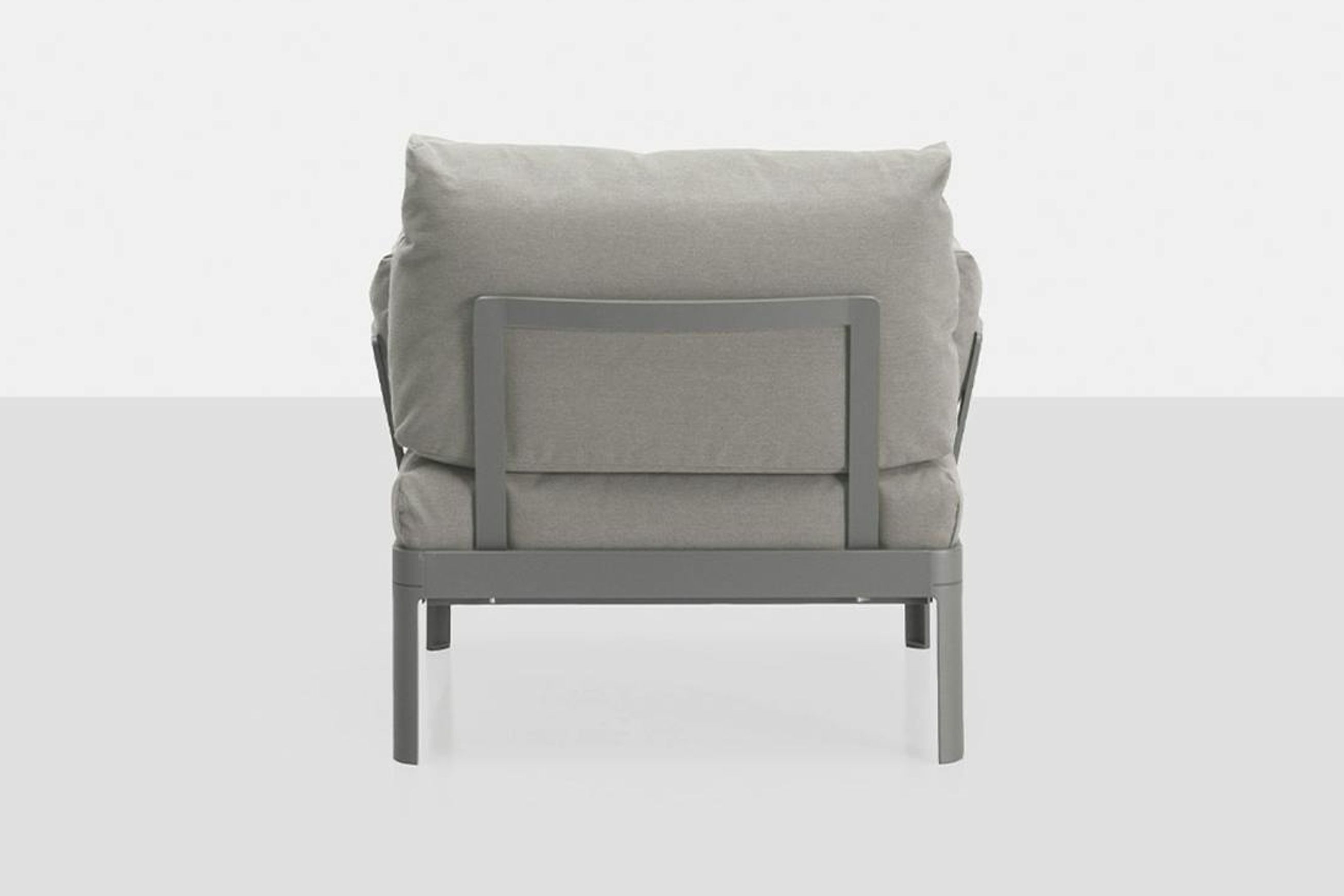Alualu Outdoor Lounge Chair