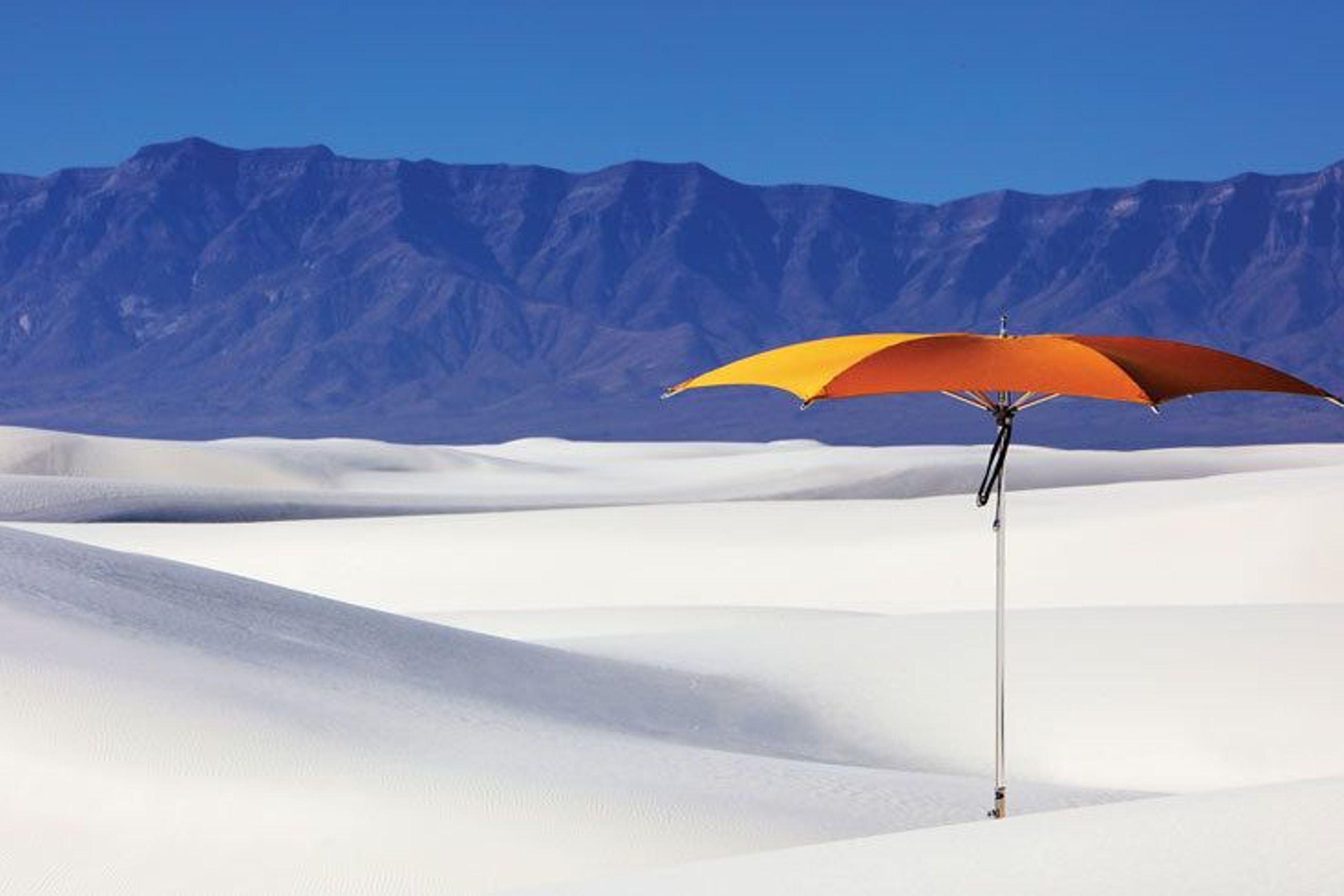 Tuuci Ocean Master Crescent Parasol