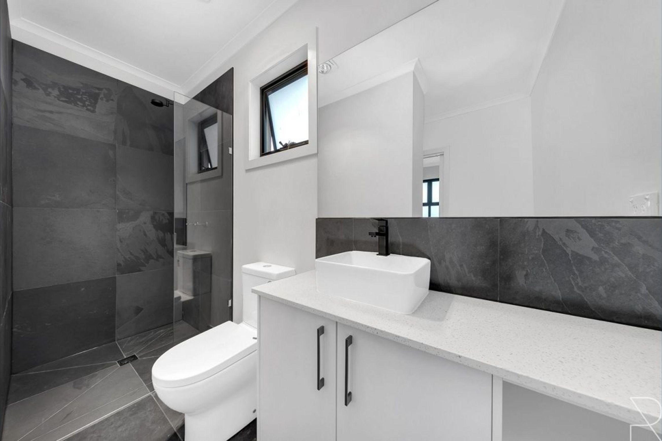 South American Graphite Slate Tiles