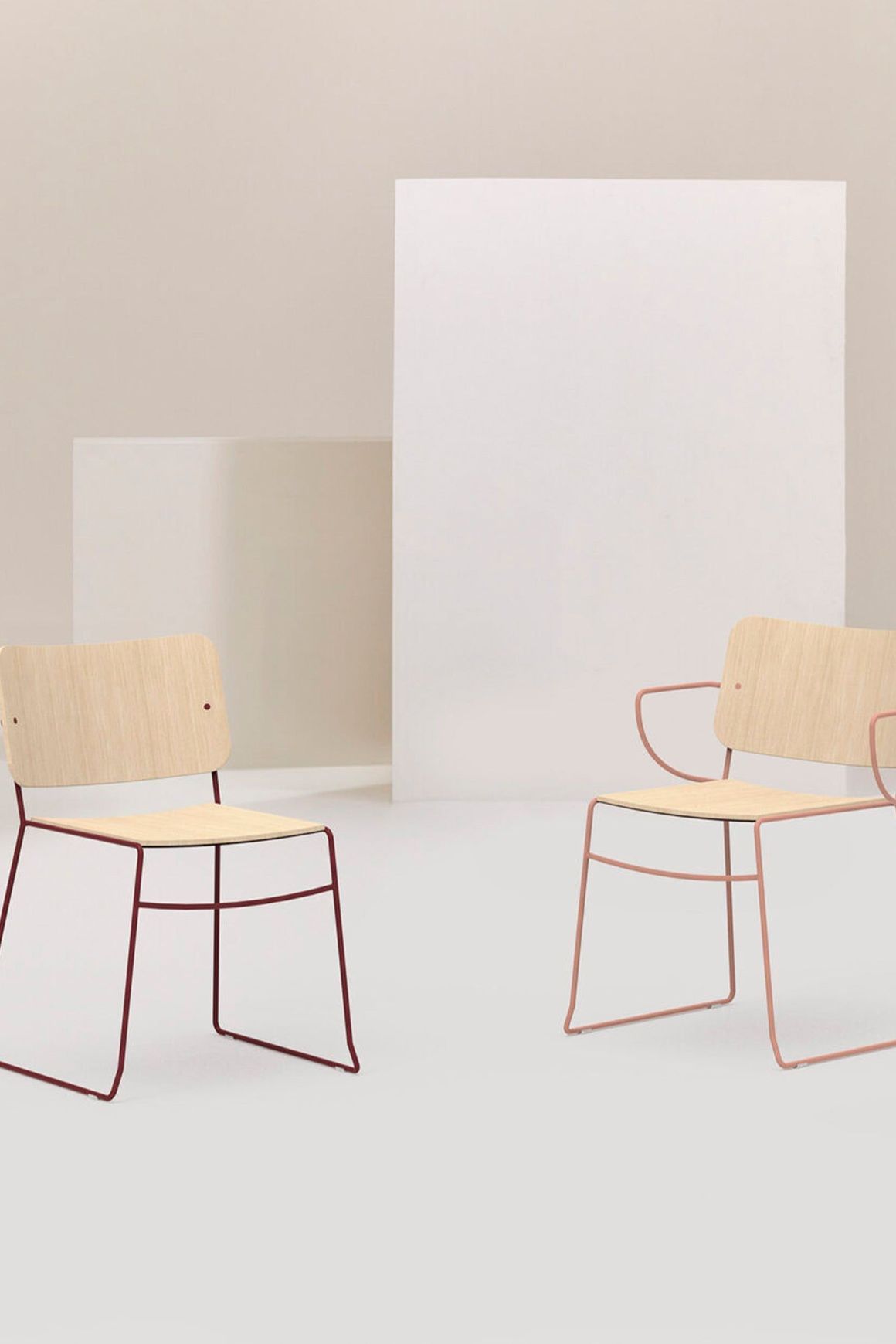 Button Down Chair with Arms