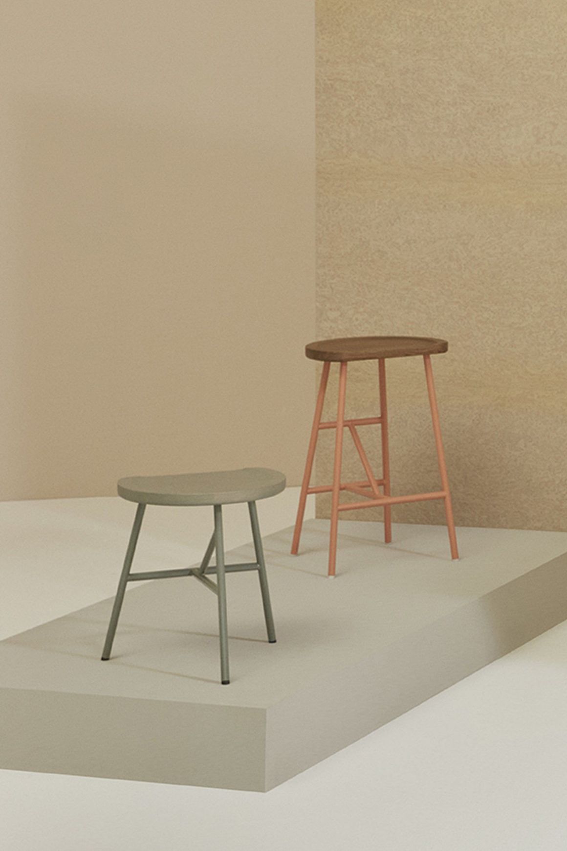 Puccio Low Stool