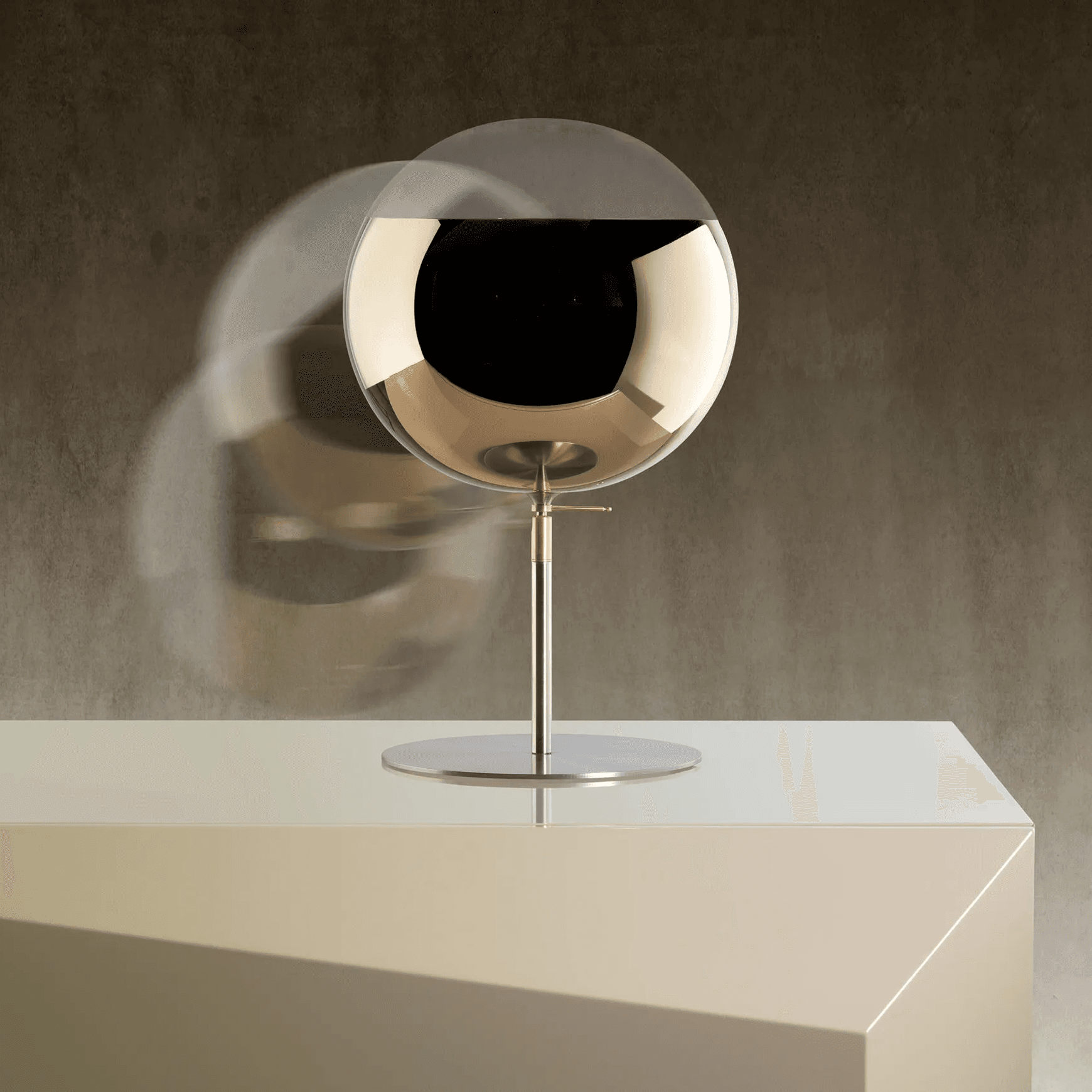 Bulles XL Moveable Lamp