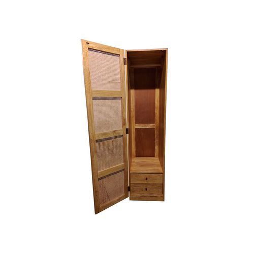 Lucas Cabinet