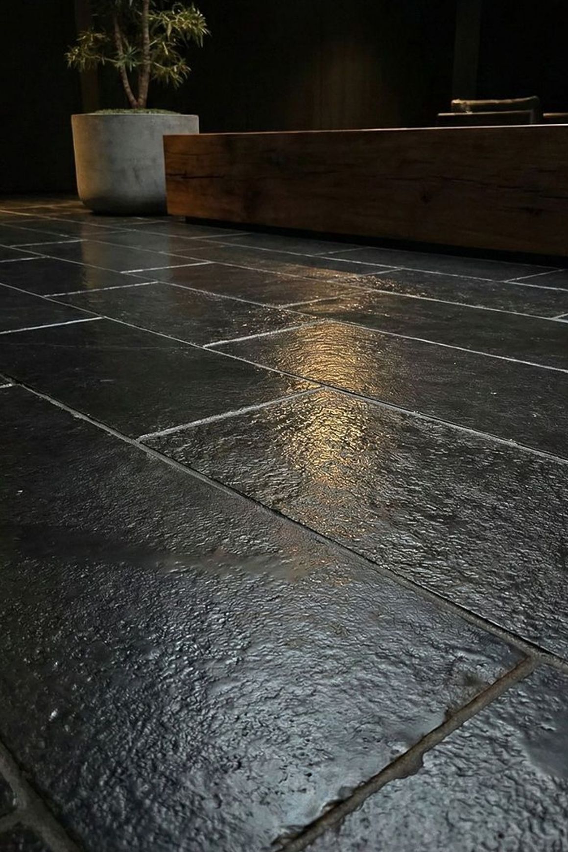 Chateaux Noir Limestone Collection | Stone