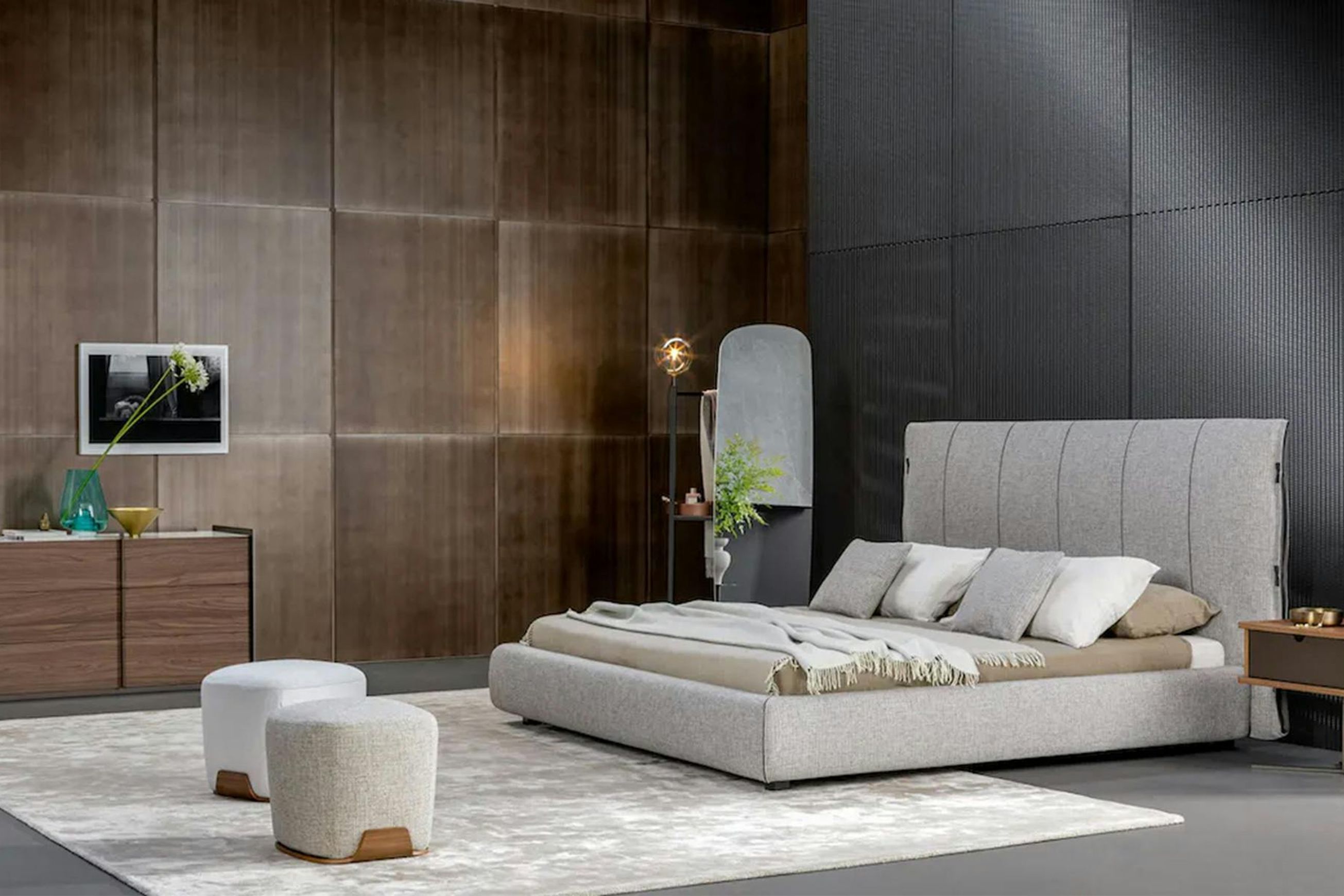 Cuff Bed