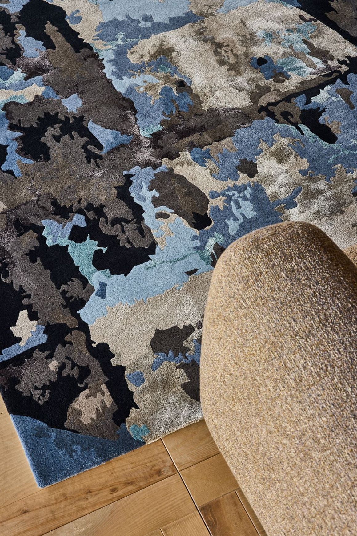 Awakening l Hand Tufted Rugs