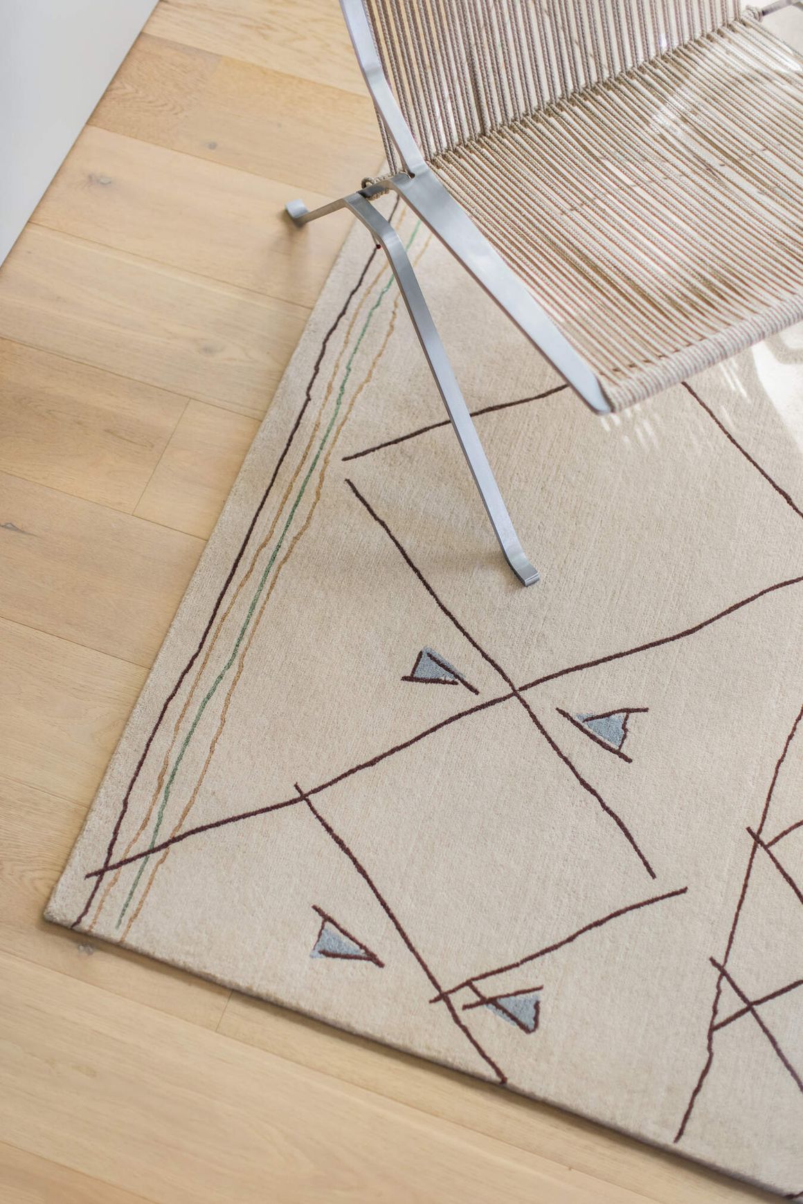 Fjell l Handknotted Rugs