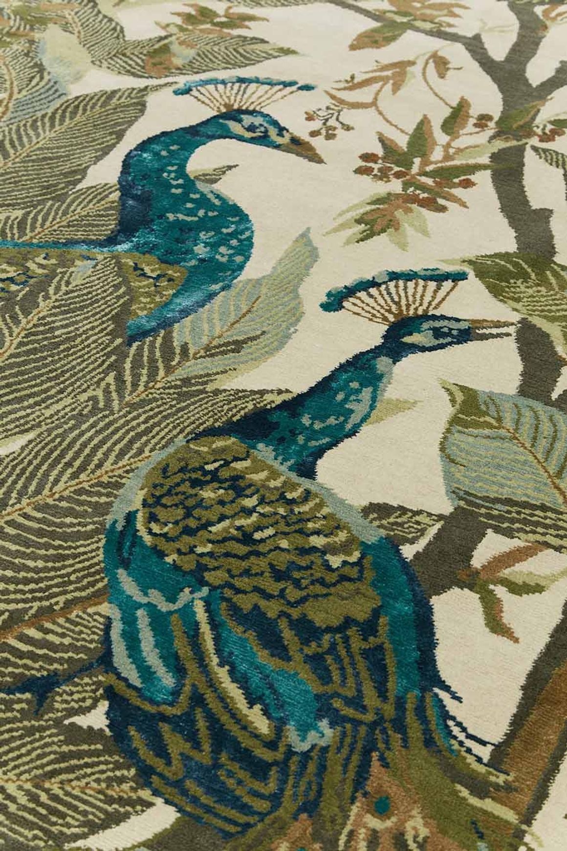 Royal Peacock l Handknotted Rugs