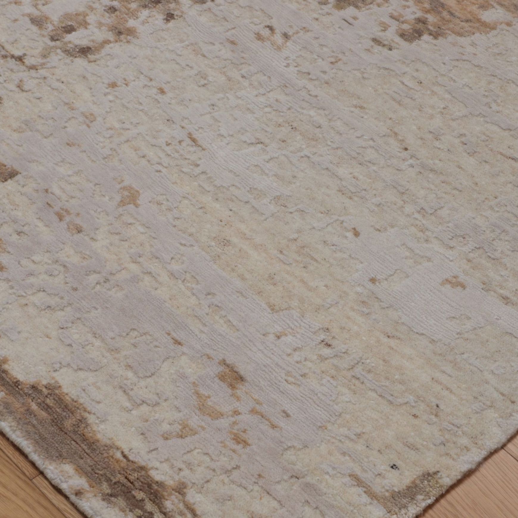 Vireon Beige & Natural l Handknotted Rugs