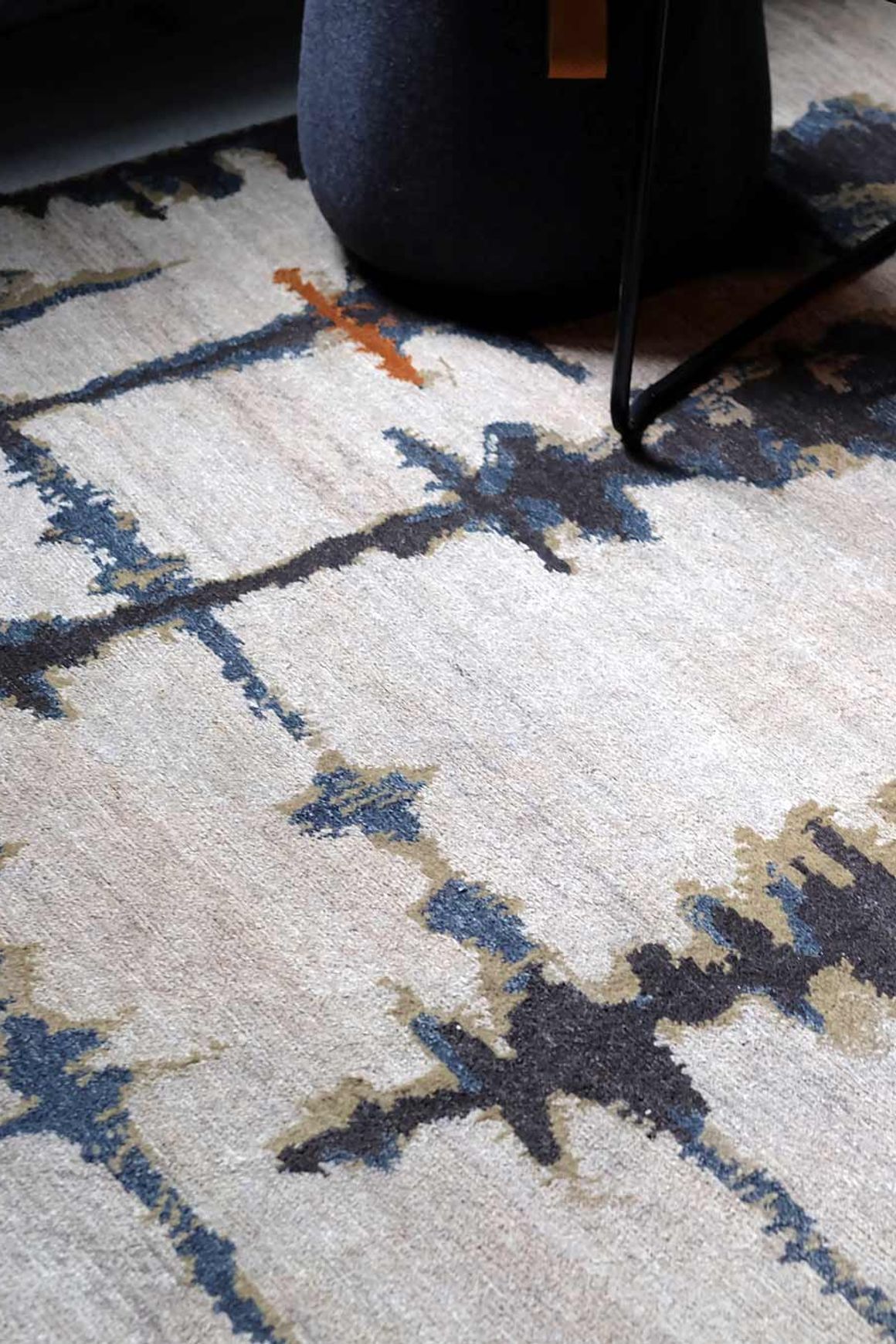 Inlets l Handknotted Rugs