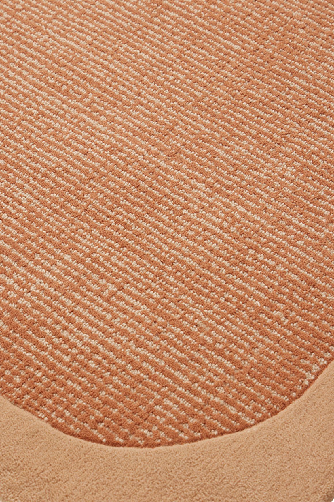 Wolfram Border Fudge l Hand Tufted Rugs