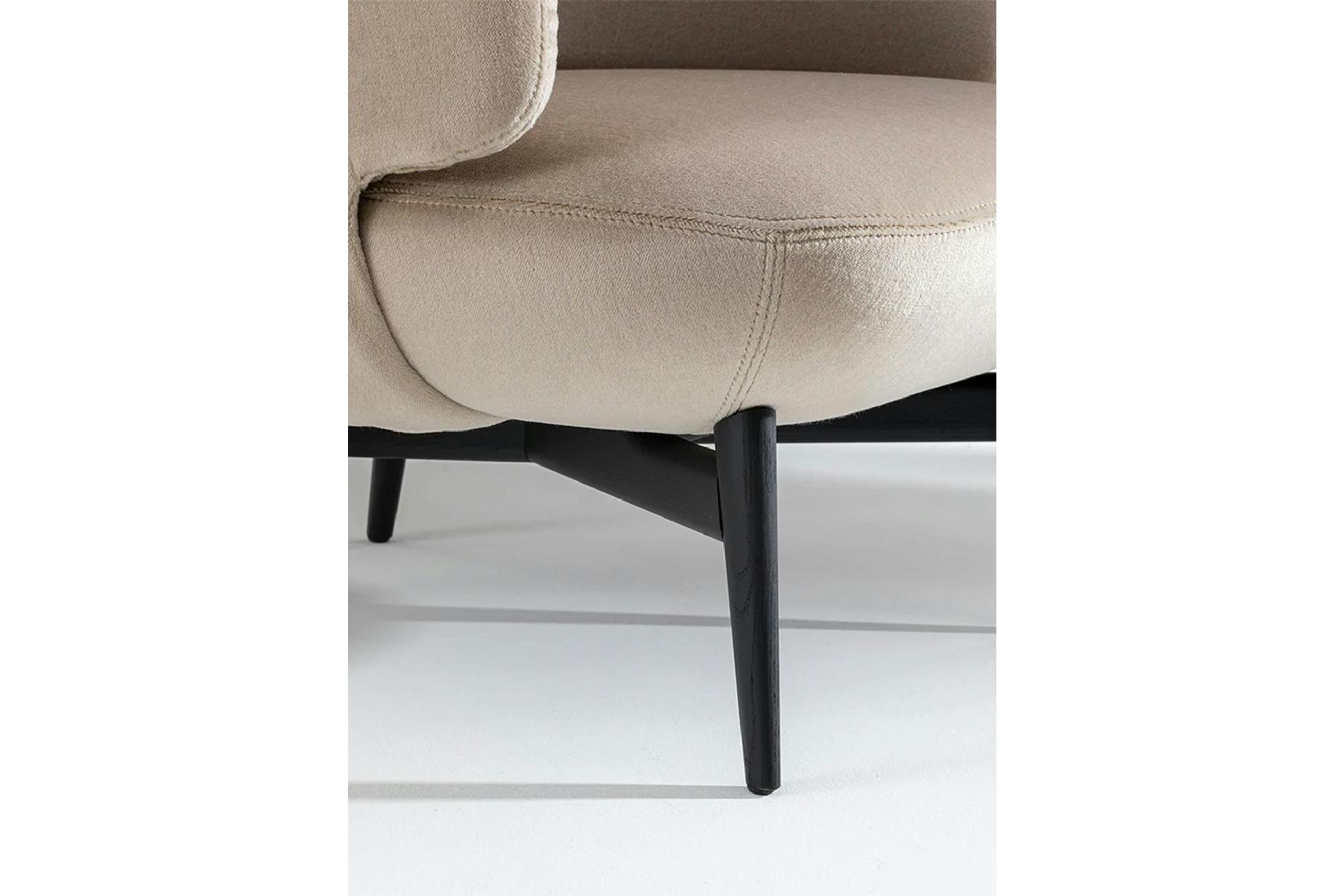 Doge Armchair