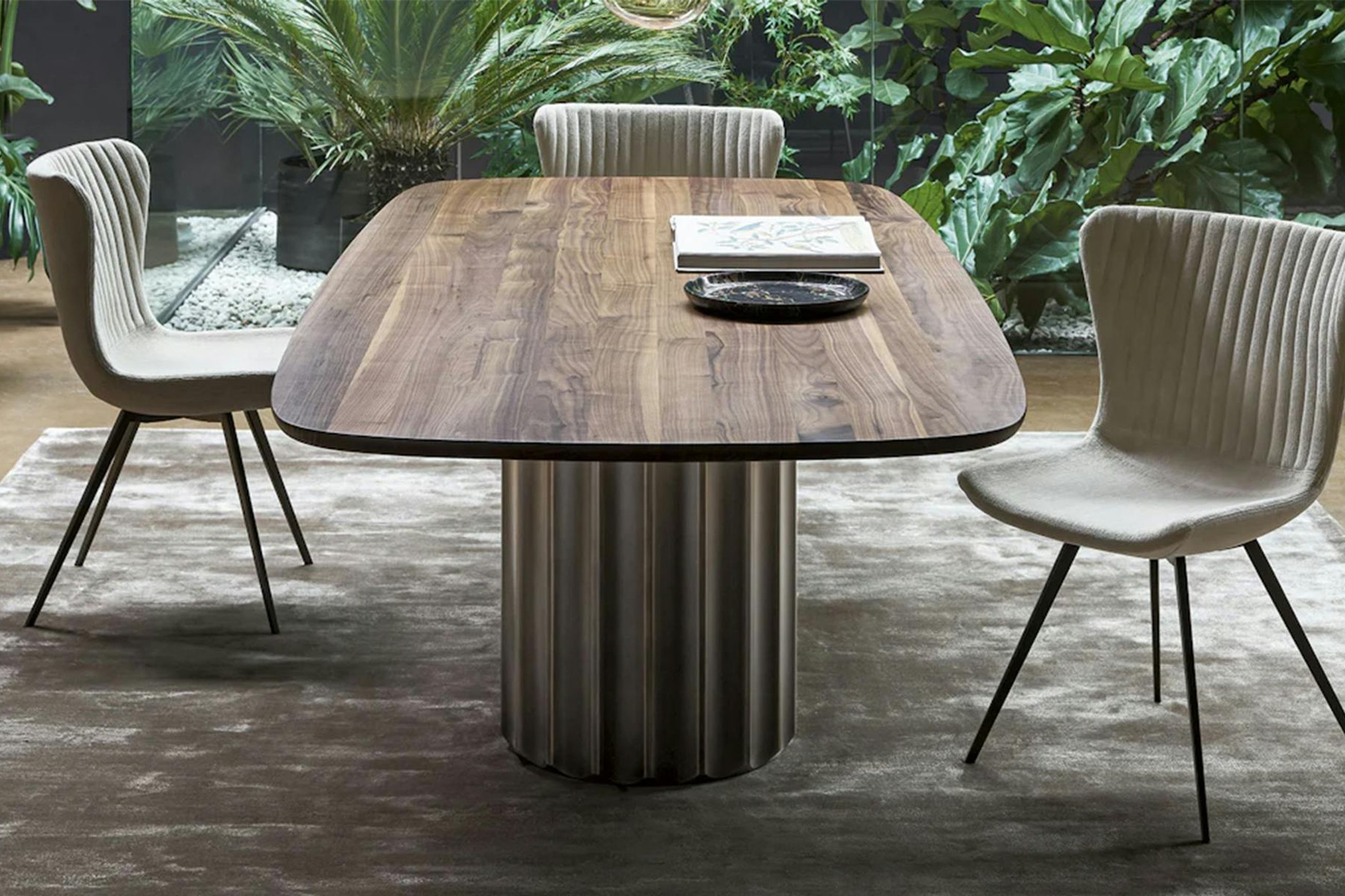 Dorian Dining Table