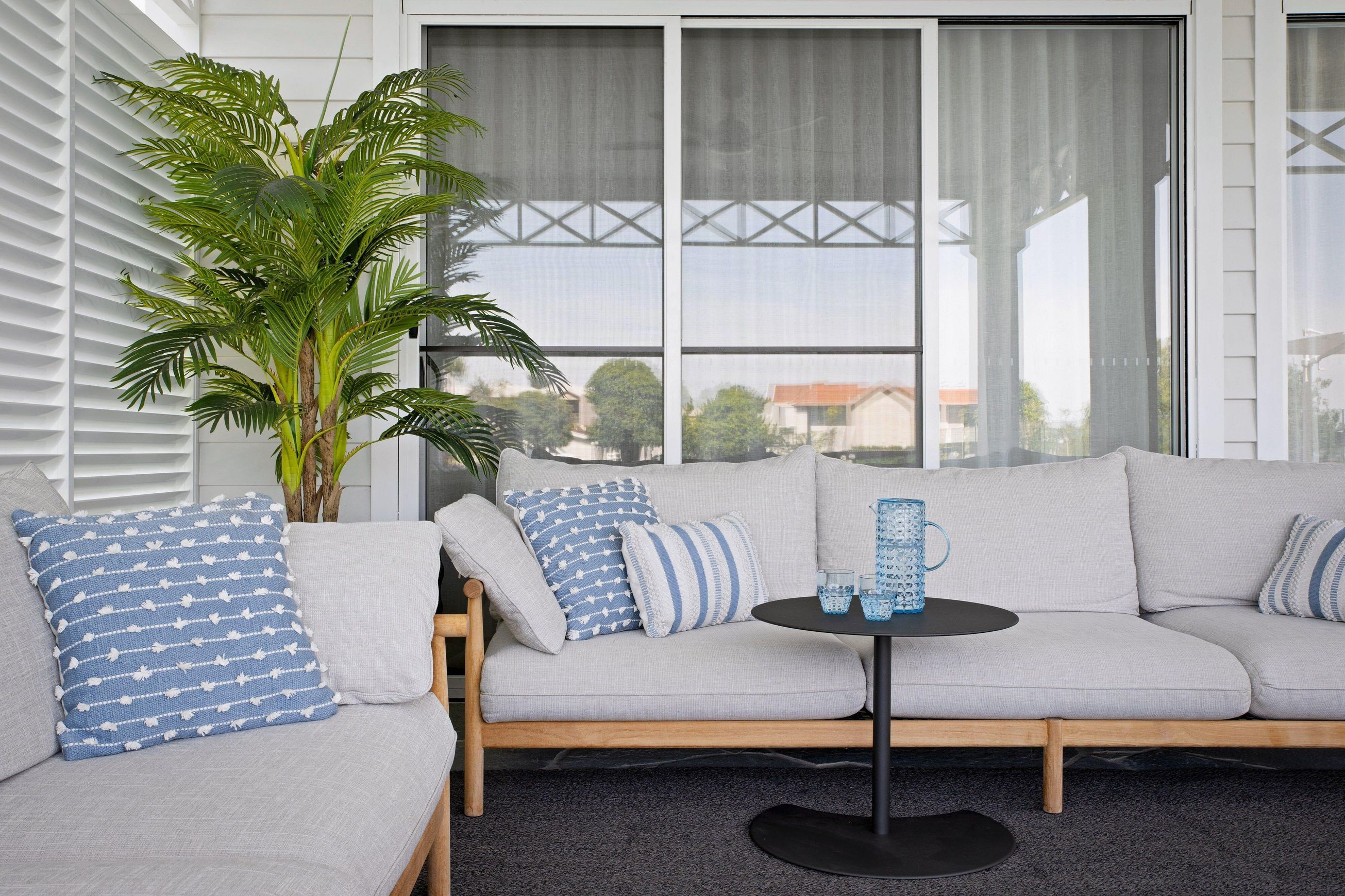 Drops Side Tables