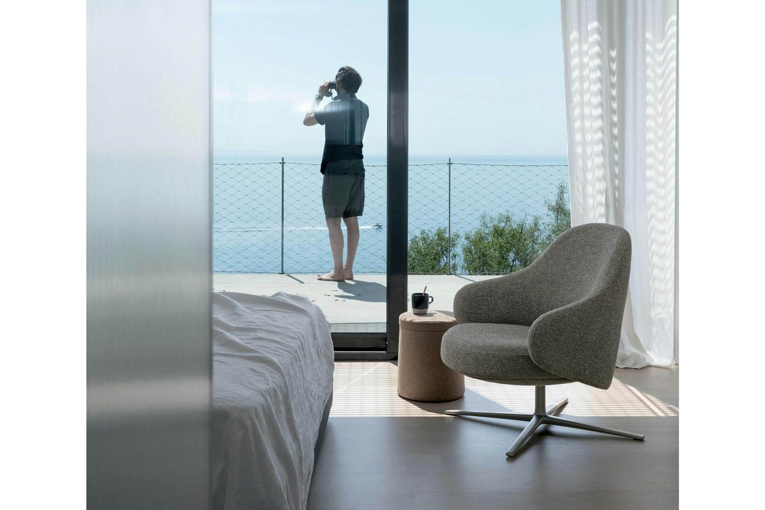 Dua Lounge Chair