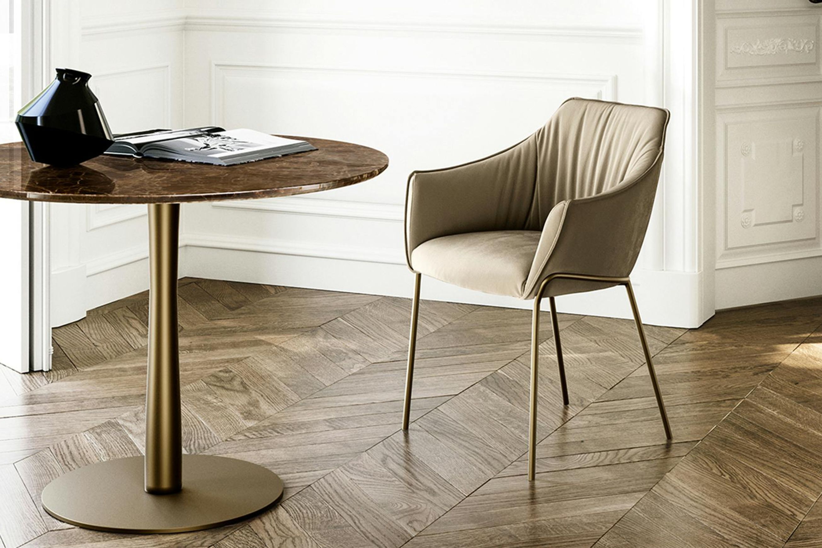 Era Armchair