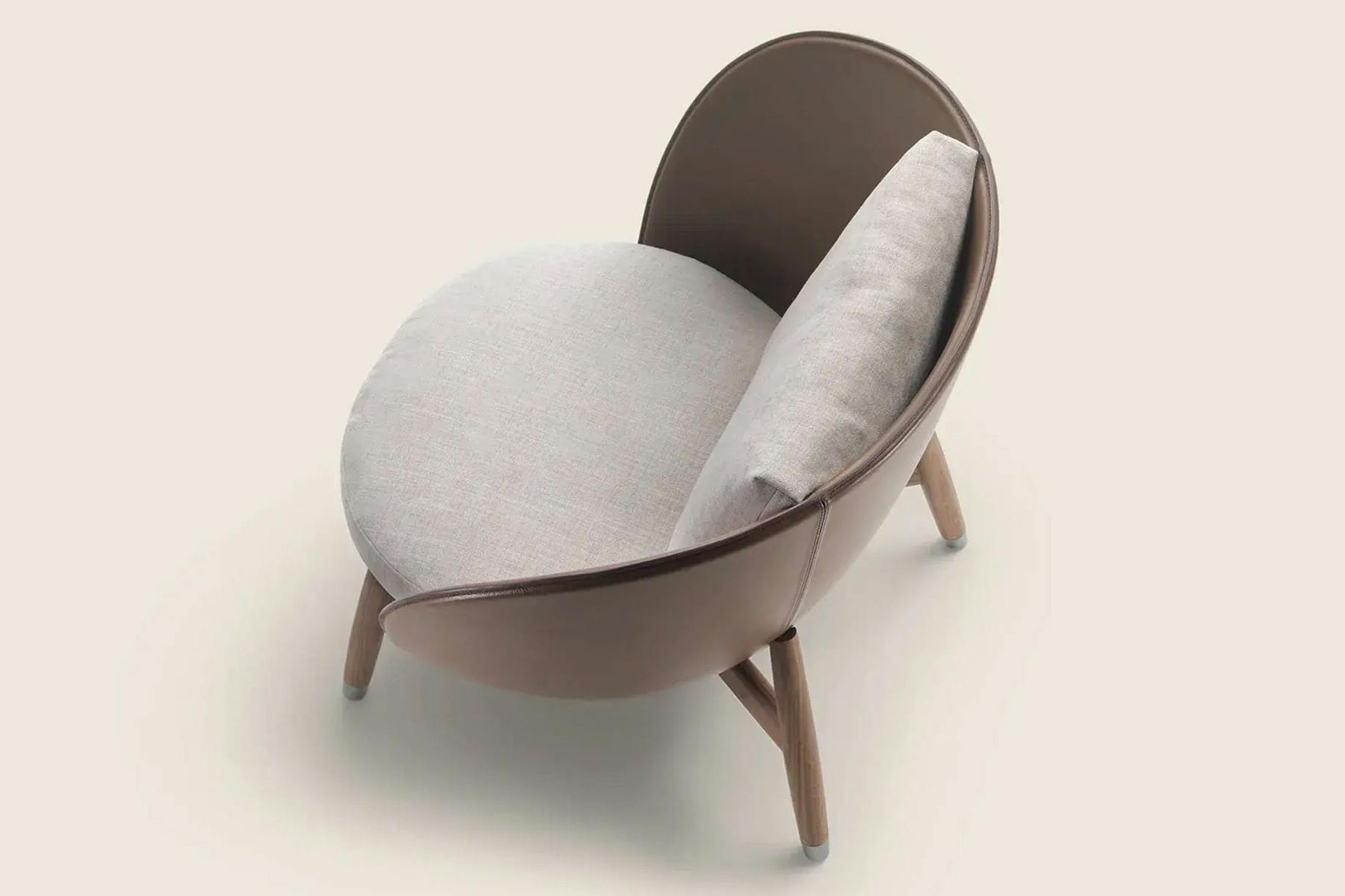 Eri Lounge Chair By Flexform