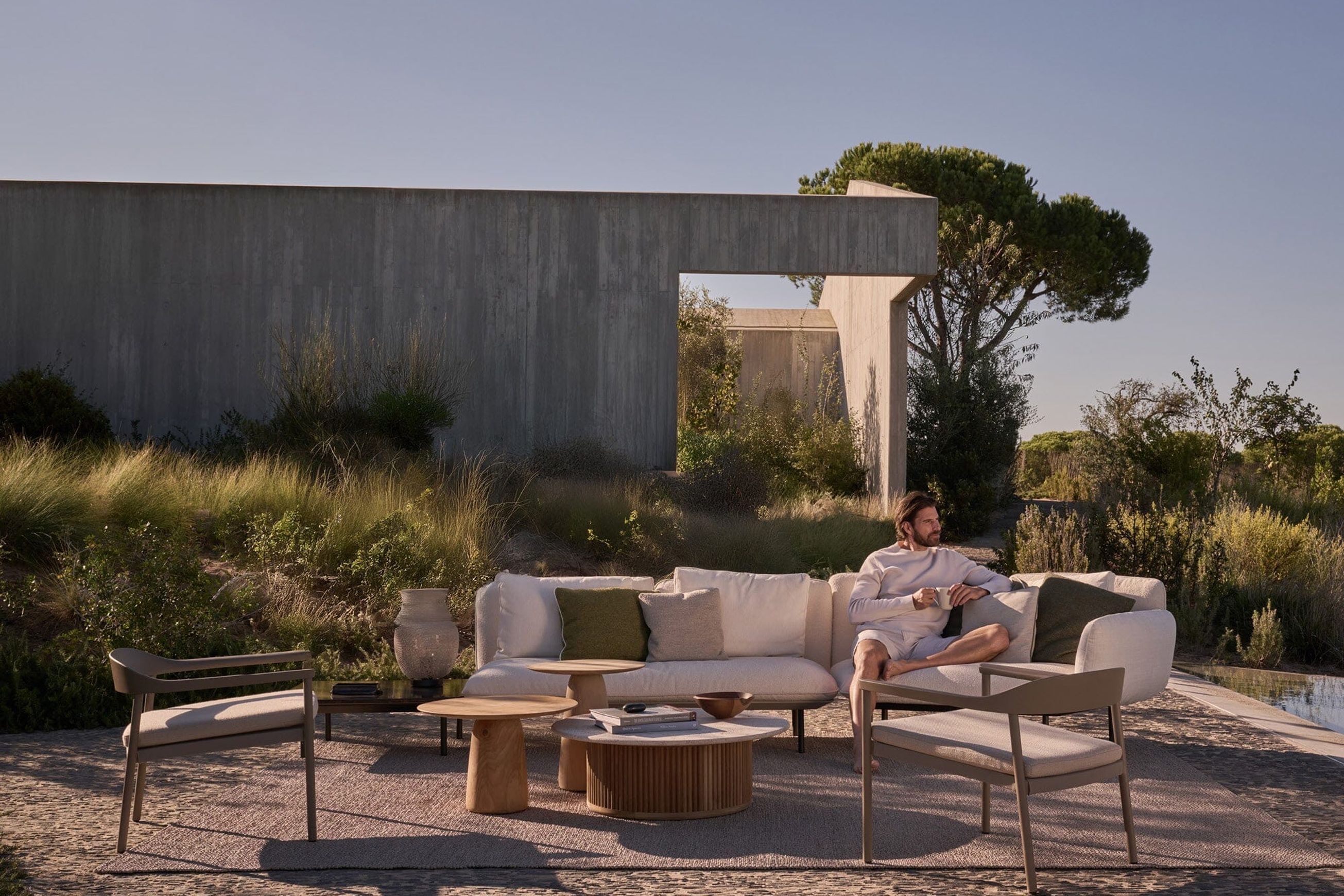 Illum Lounge Chair