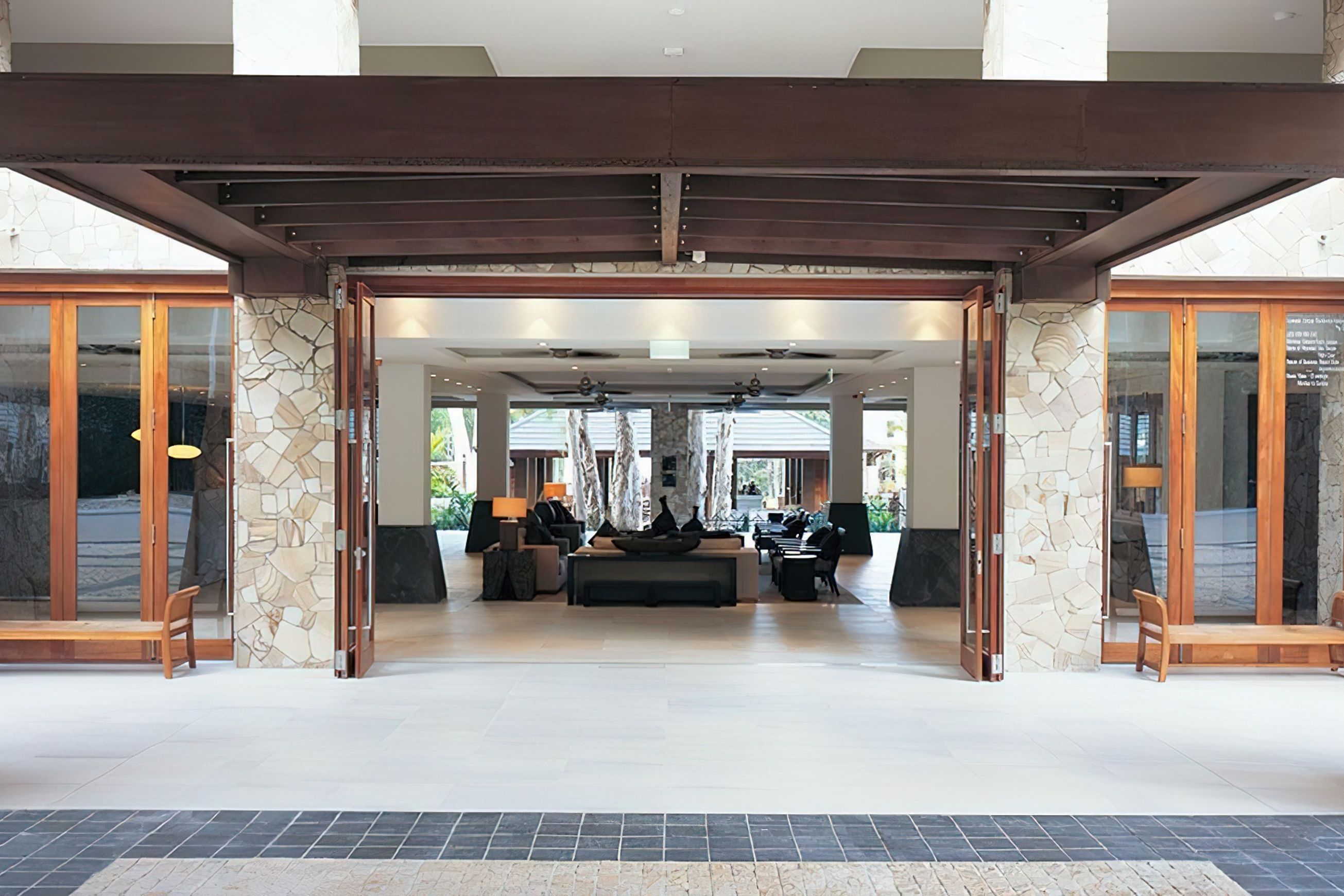 Centor E4 Folding Door System Hardware
