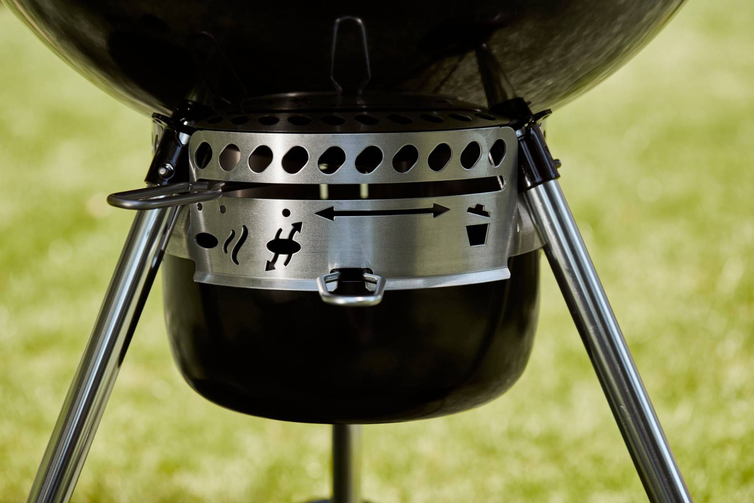 Weber 57cm Master Touch Plus Kettle