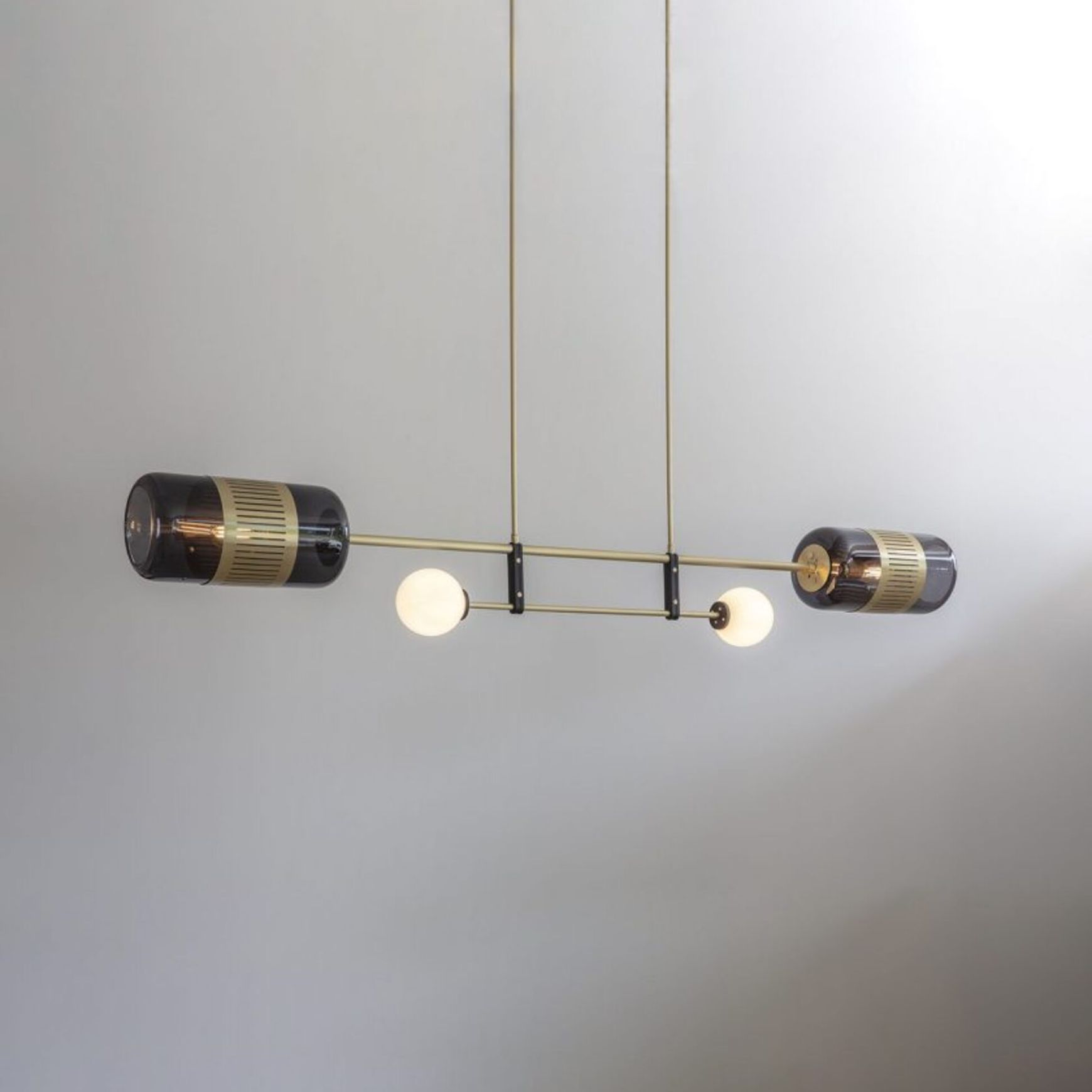 Lizak Linear Pendant Light