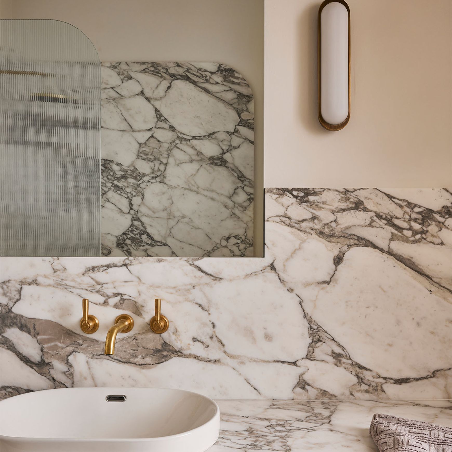 Bode Wall Light