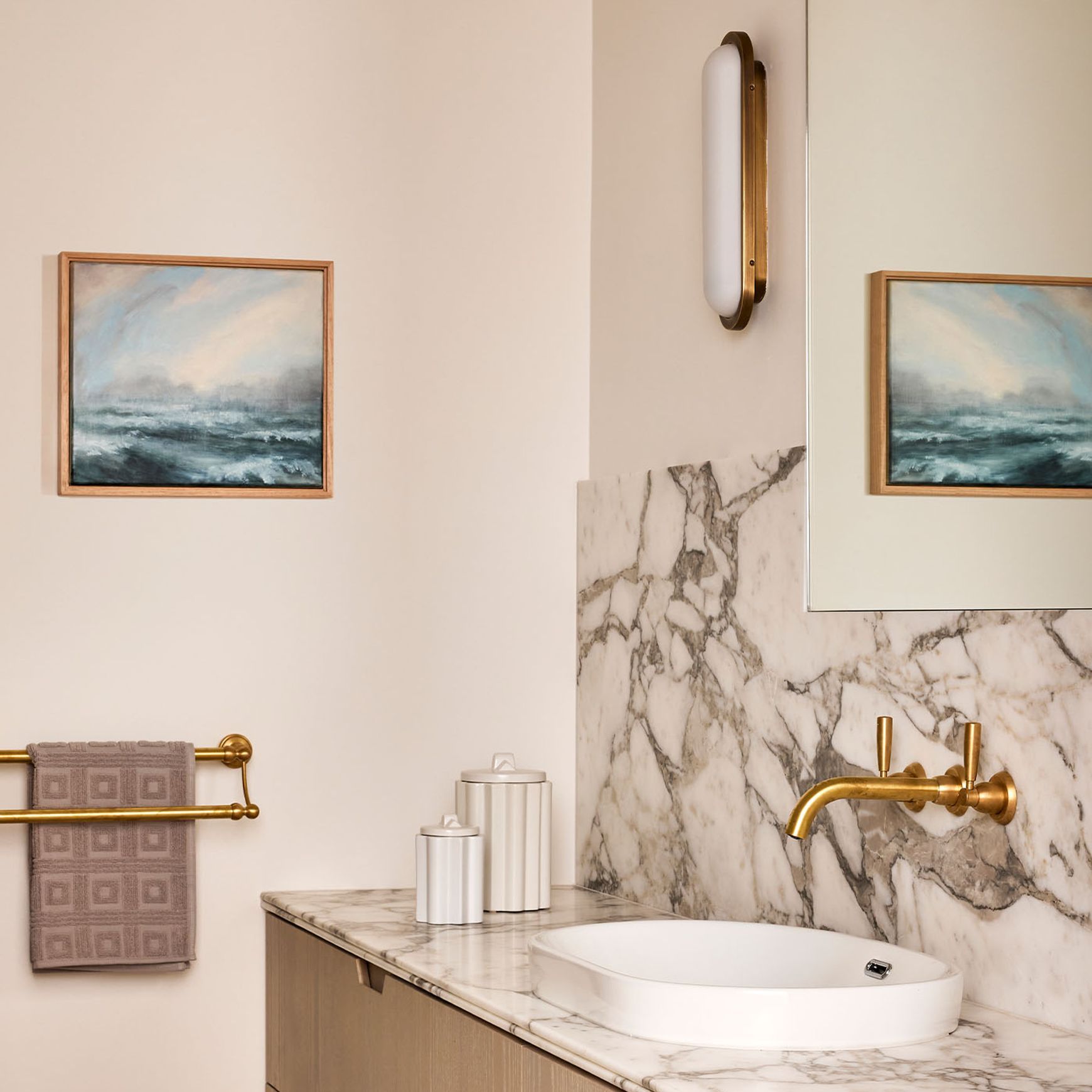 Bode Wall Light