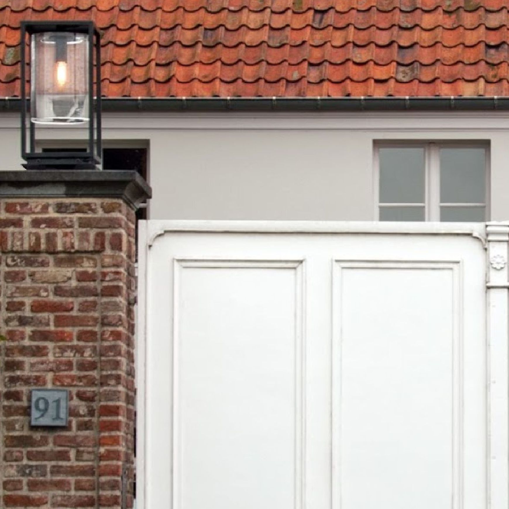 Dome Gate Light
