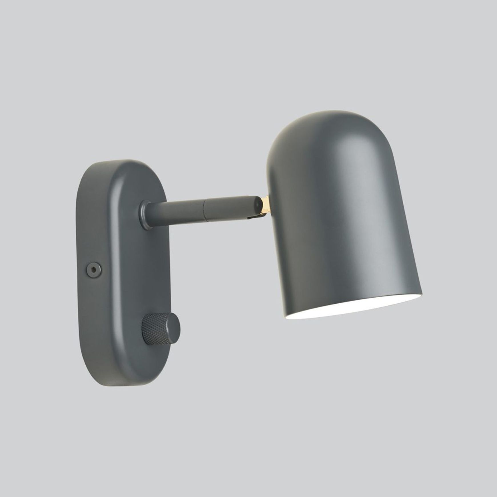 Buddy Wall Light