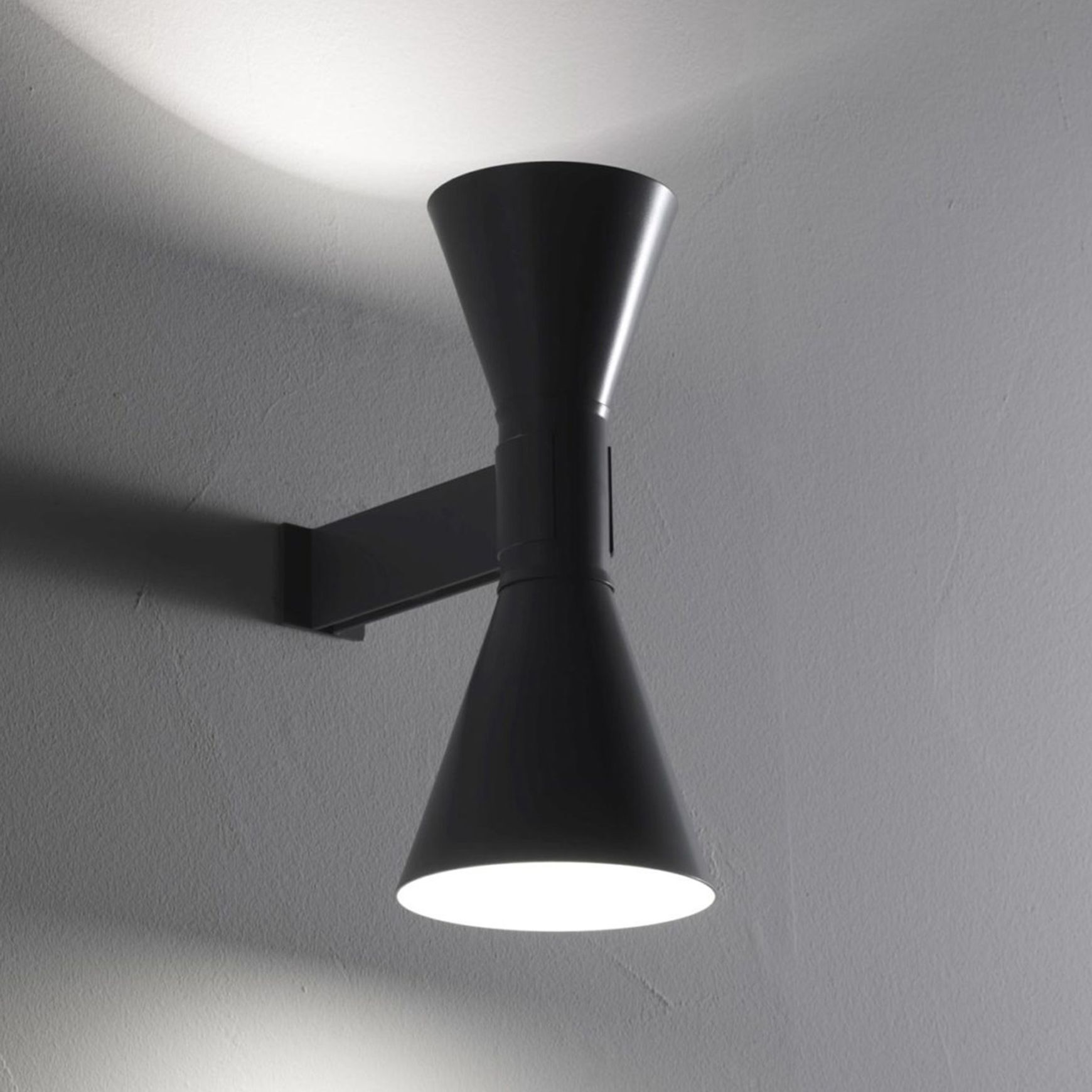 Applique de Marseille Wall Light