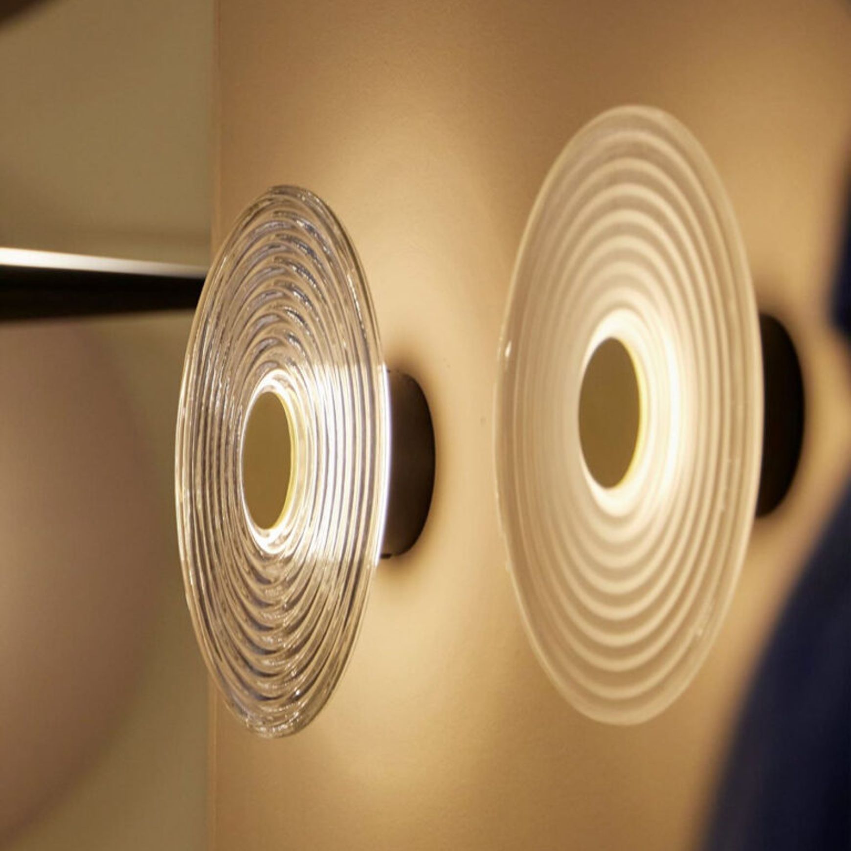 Glic Wall Light