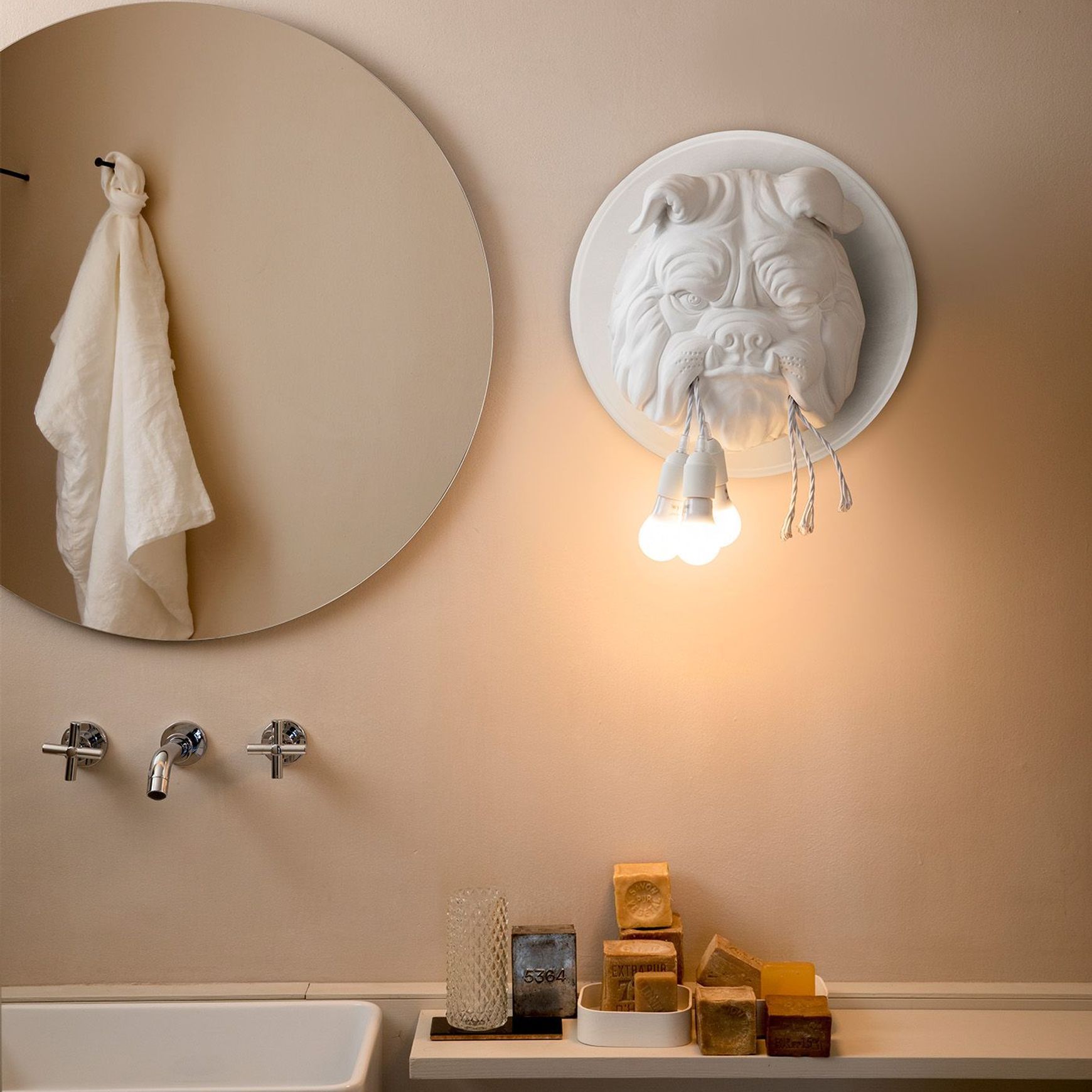 Amsterdam Wall Light